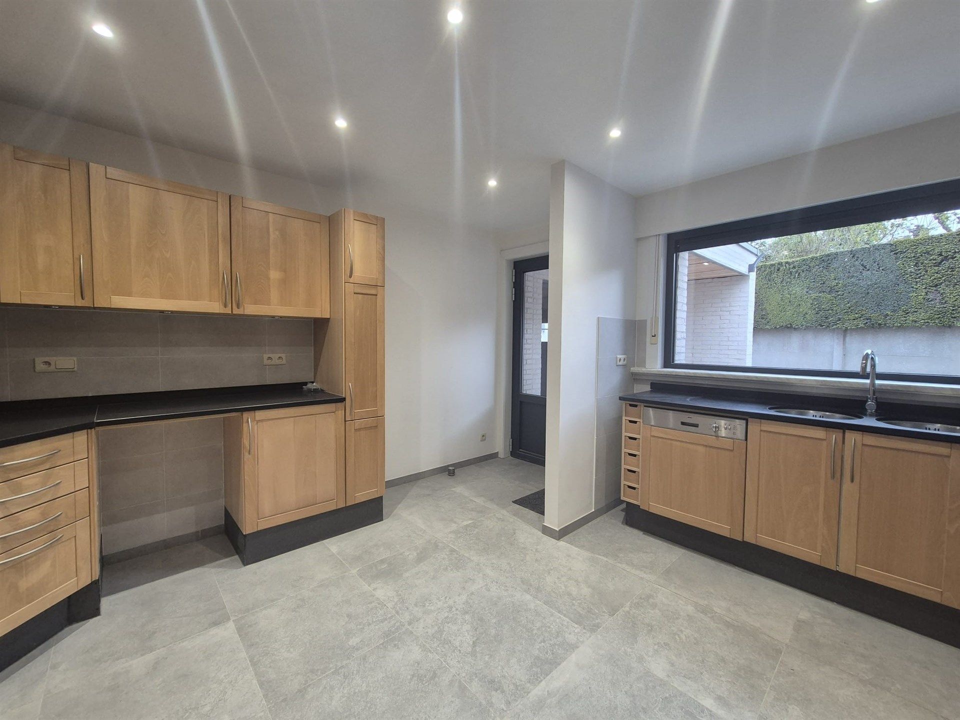 Gerenoveerde energiezuinige bungalow met 2 slaapkamers.  foto 11