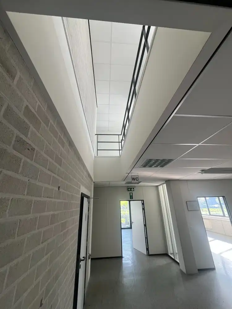 1.786 m² kantoren met 54p foto 21