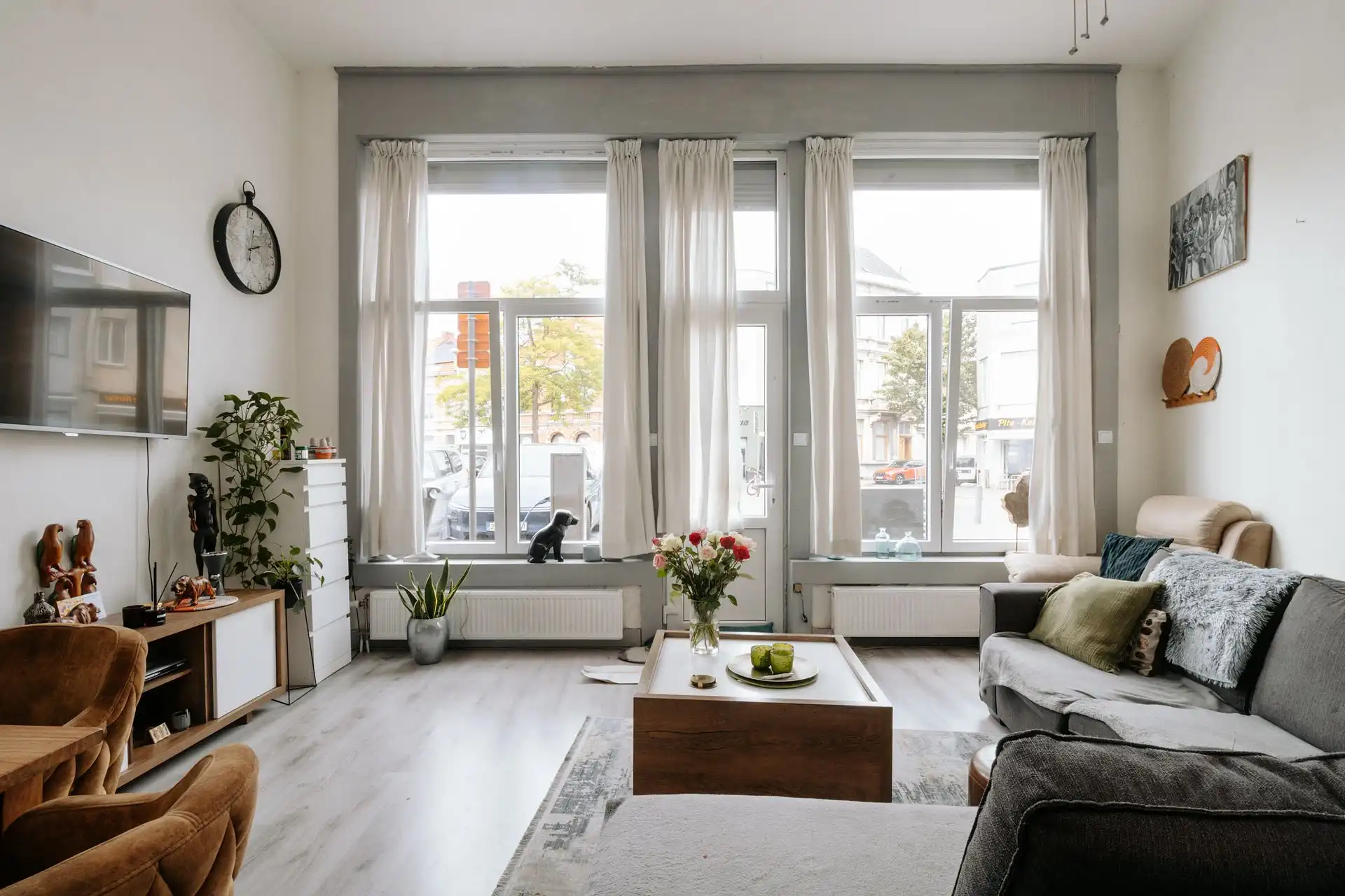 Te renoveren woning met 3 slaapkamers en koer foto 4
