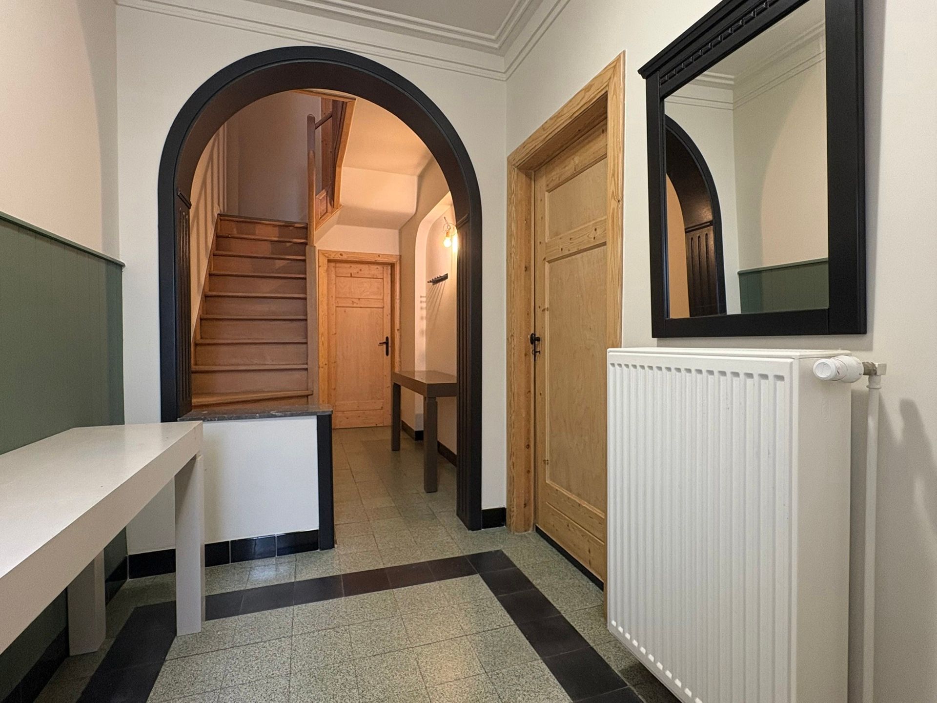 Charmante woning met artistieke toets in het hart van Deinze foto 2