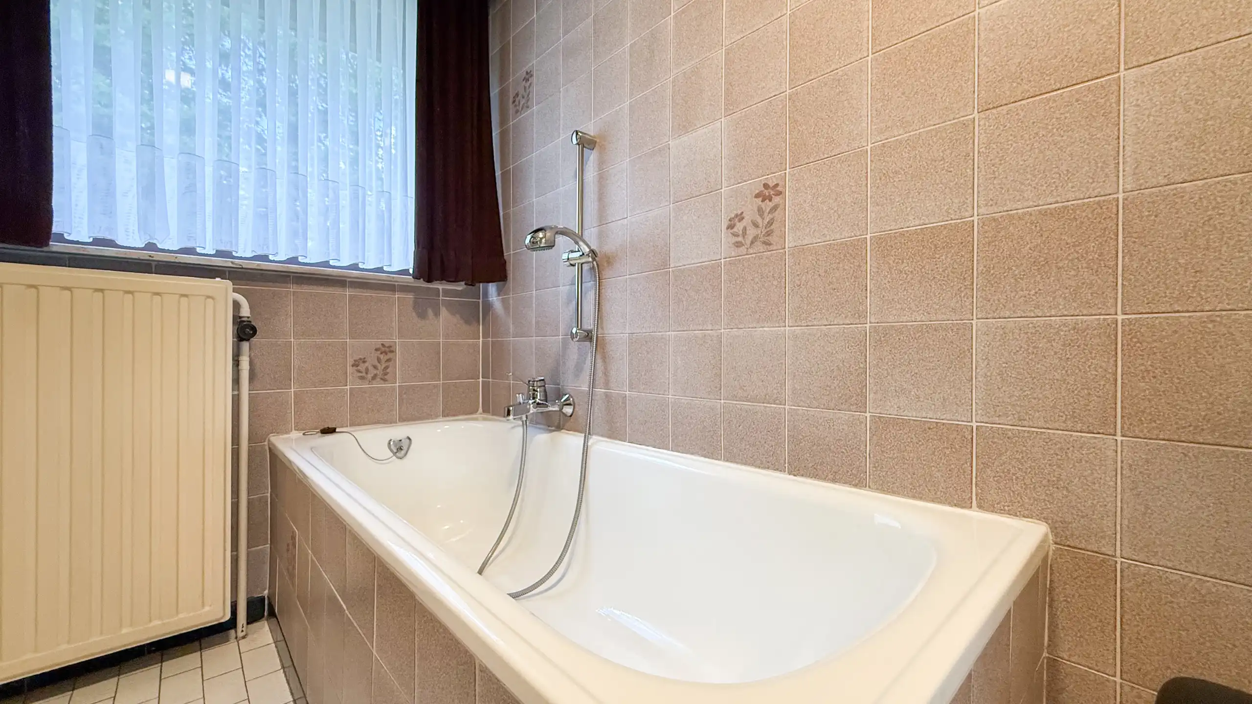 Mooi verzorgde gelijkvloerse woning met 3 slpkms en tuin! foto 36