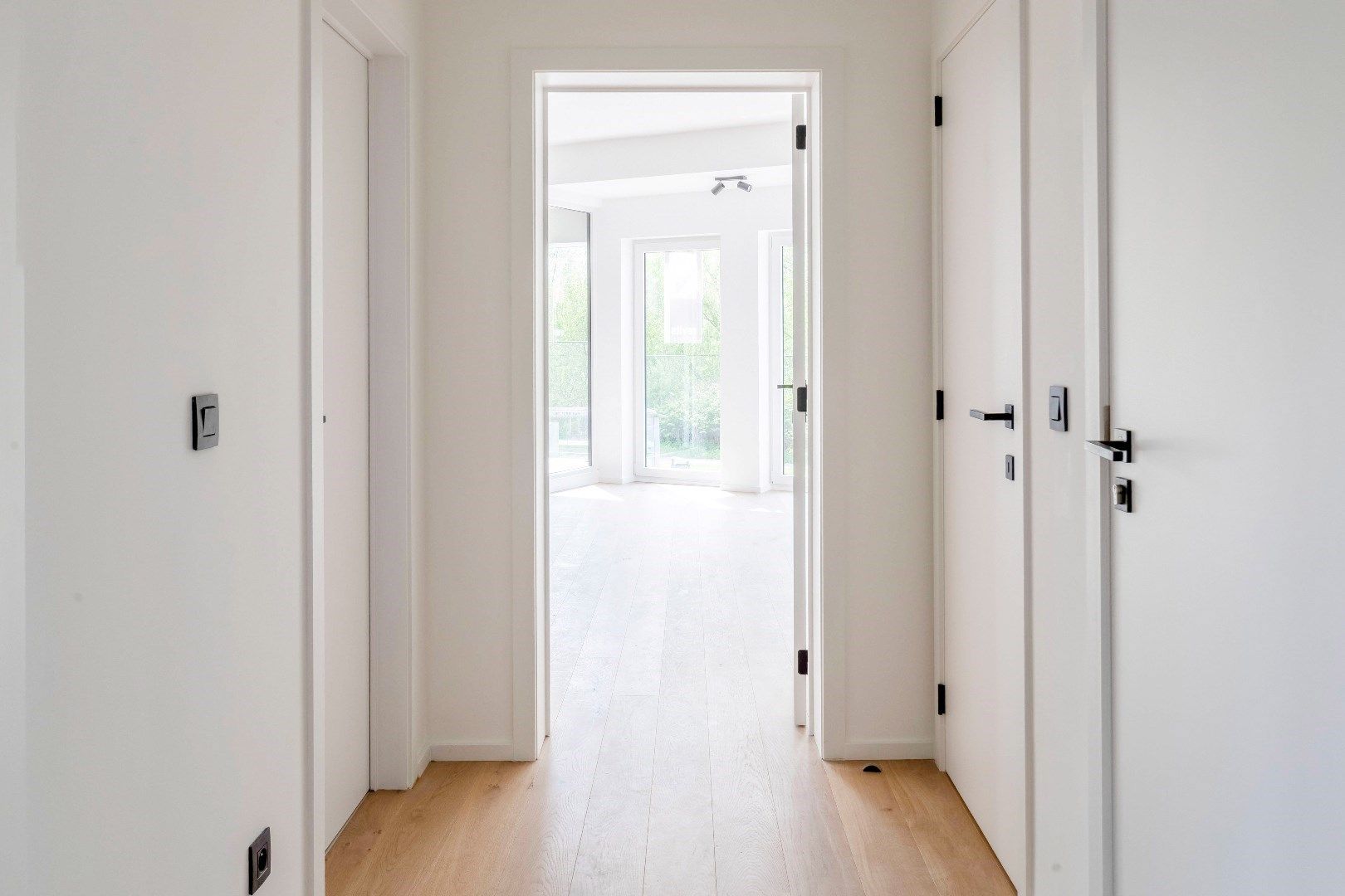 Prachtig gerenoveerd 3 slaapkamer appartement nabij Gent centrum foto 11
