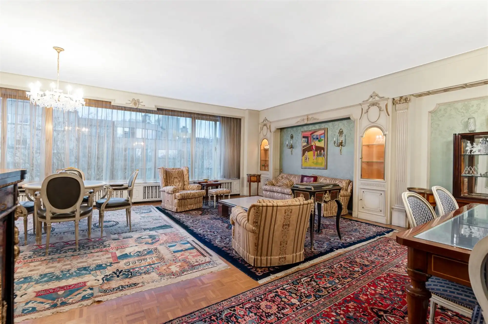 Royaal appartement met 4 slaapkamers op centrale locatie foto 5