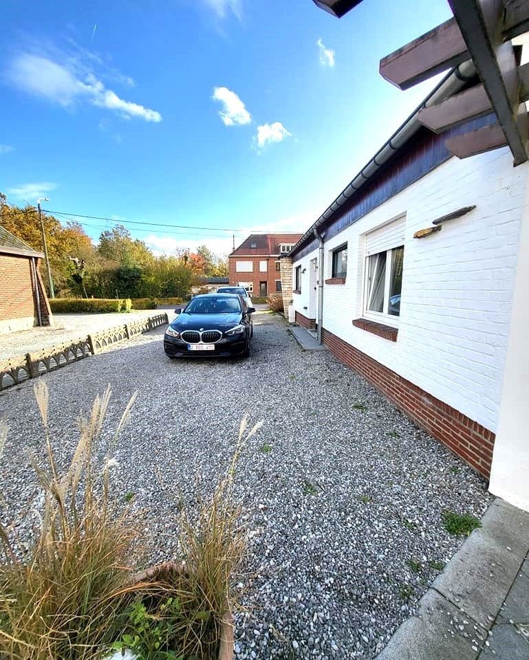 Gerenoveerde bungalow in Eppegem. foto 22