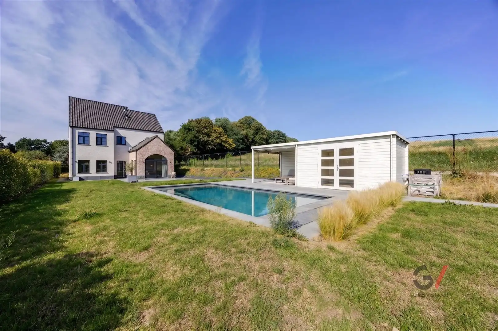 Villa midden in het groene Lubbeek foto 13