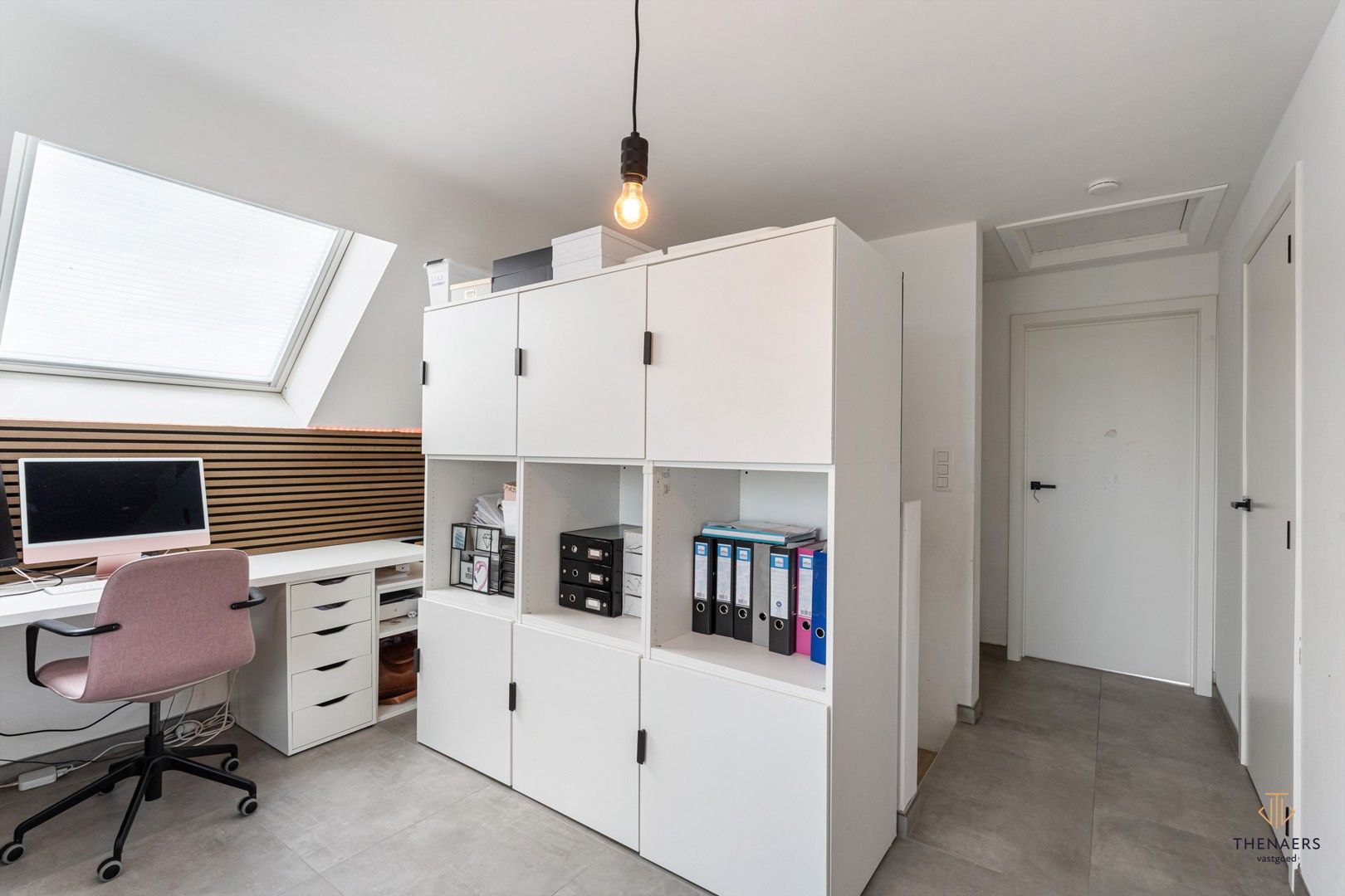 RECENTE MODERNE WONING MET ZWEMBAD & OPTIONEEL AAN TE KOPEN WEIDE VAN 1HA. foto 21