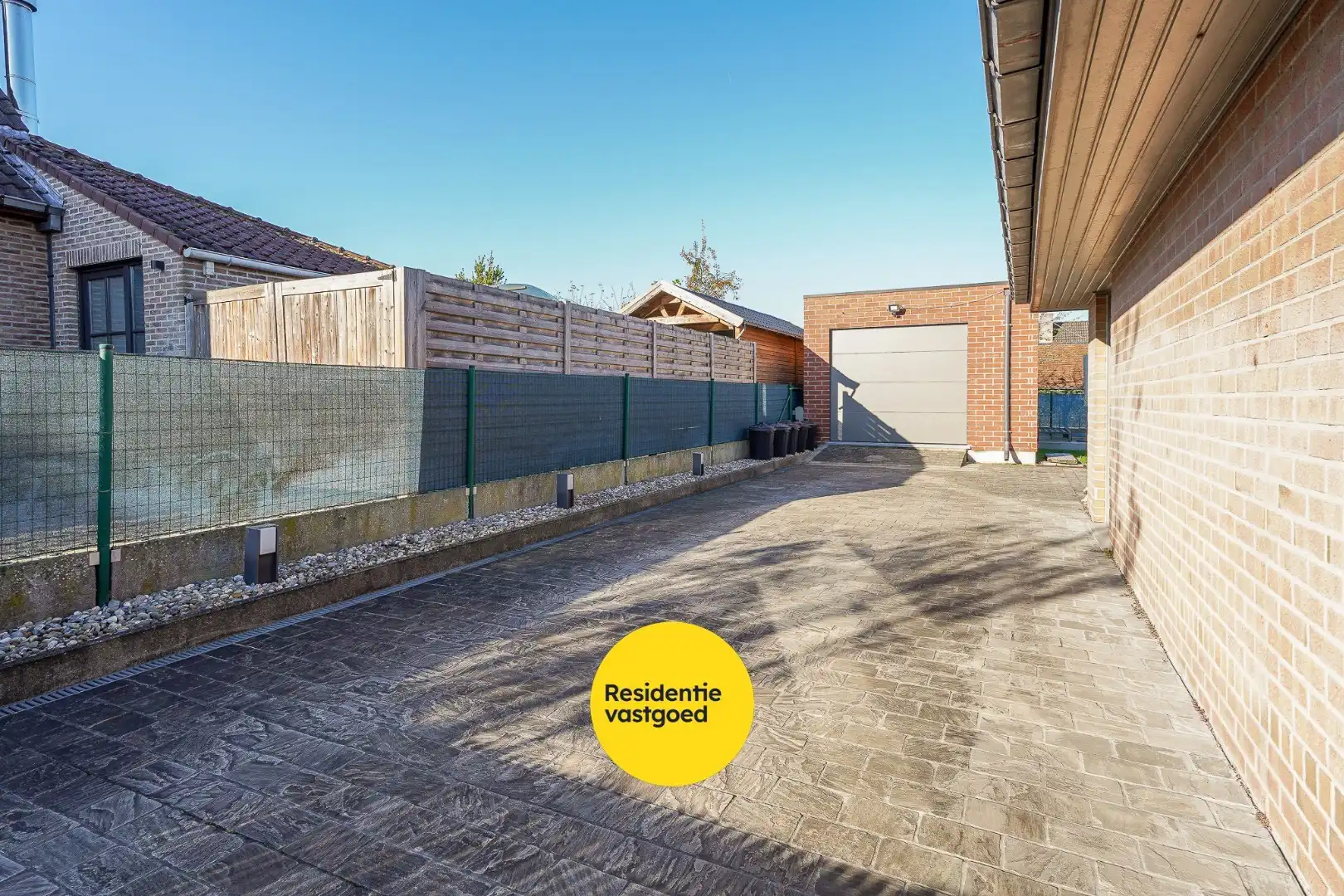 Charmante bungalow op rustige locatie in Veldegem foto 2