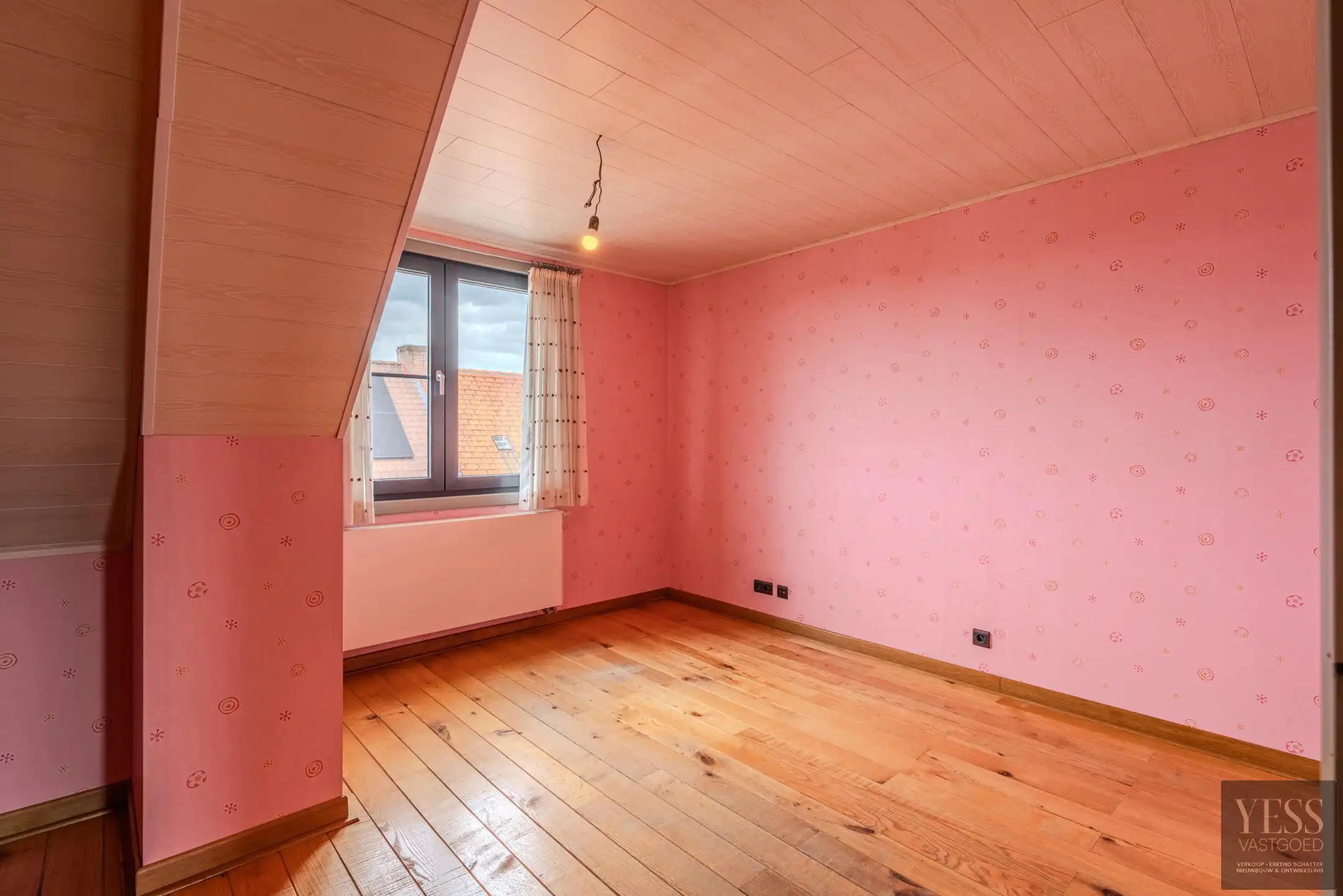 Uniek pand 236m2 bewoonbaar + atelier/winkel/opslag 475m2! foto 23