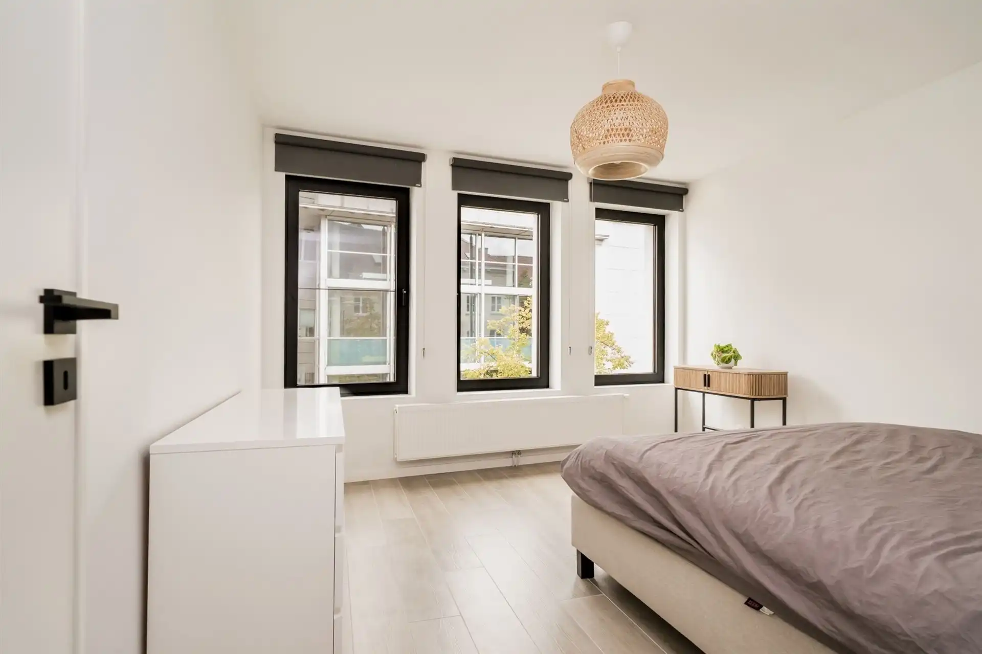 Handelsgelijkvloers + duplexappartement centrum Mechelen foto 14