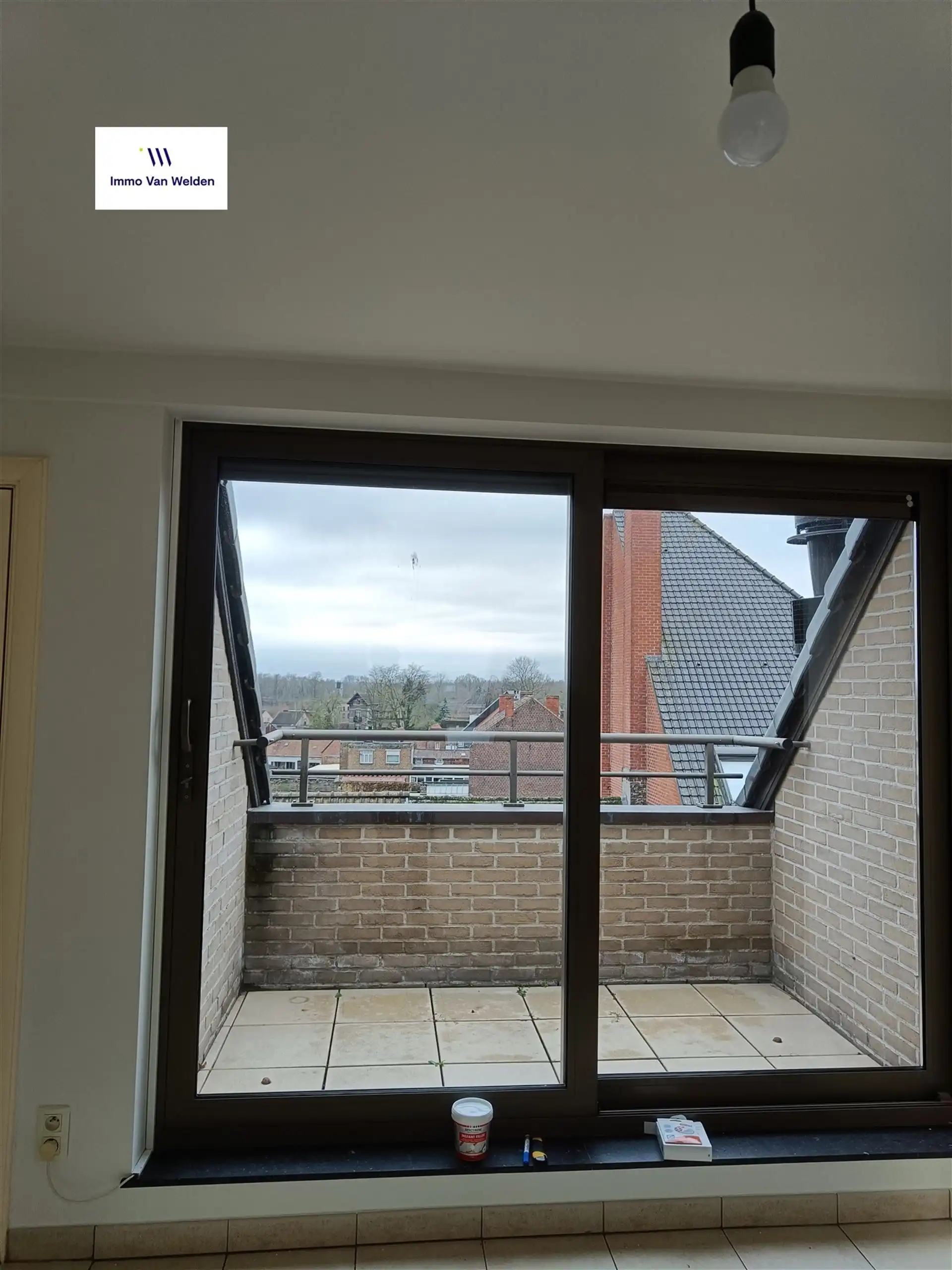Appartement op vierde verdieping nabij centrum Oudenaarde met zonnig terras foto 6