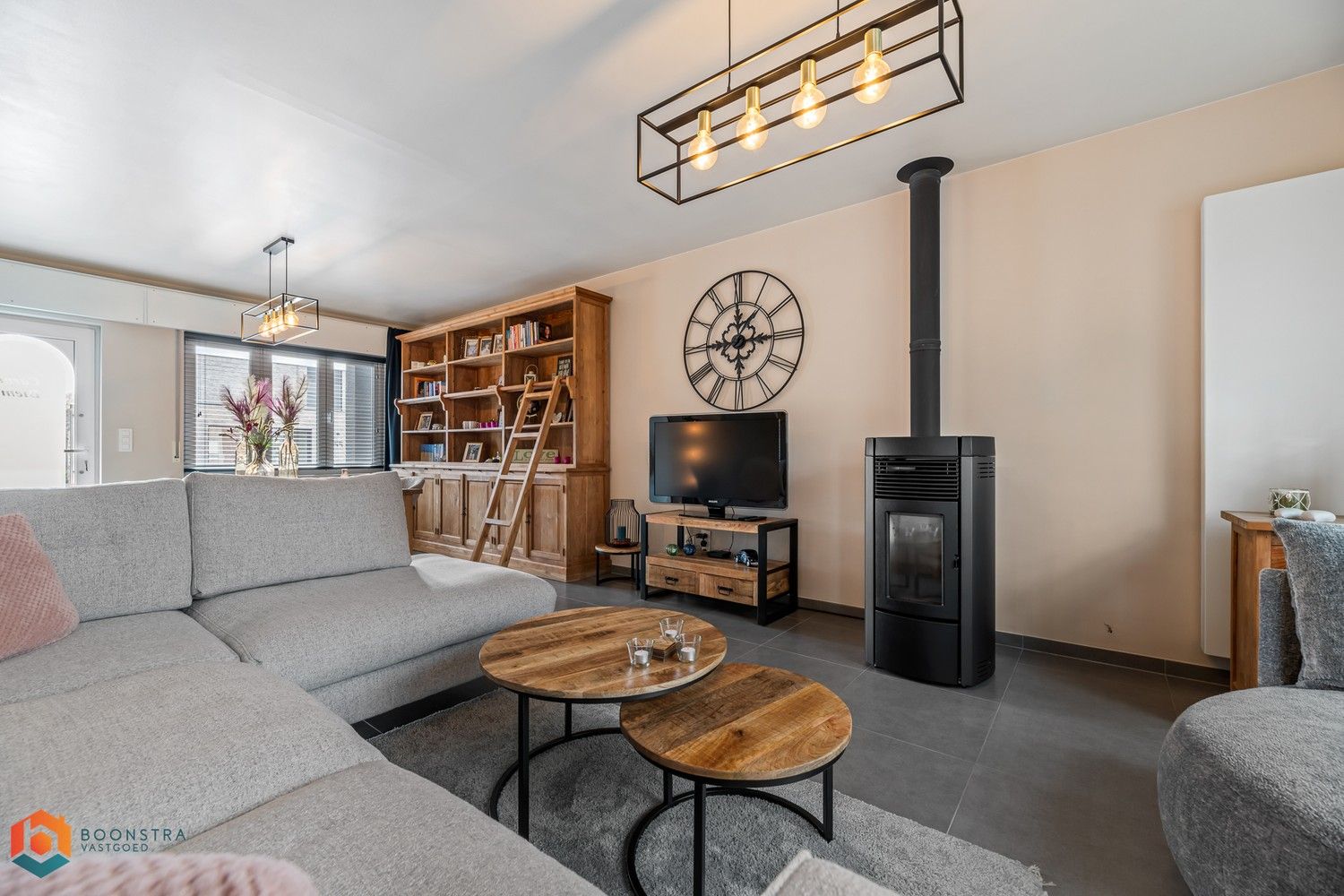Instapklare gelijkvloers woning met 2 (à 3) slpkrs te Putte foto 2