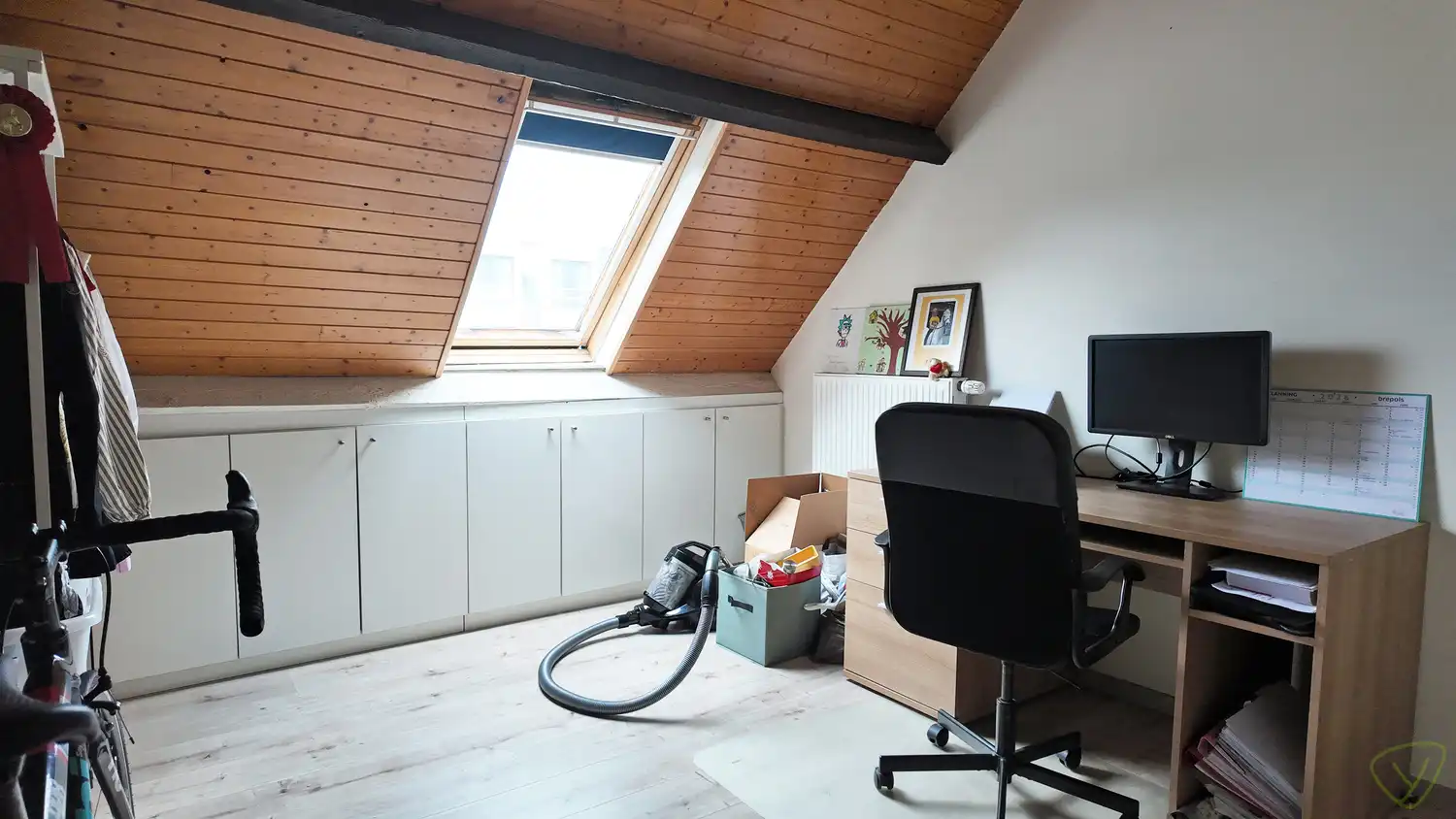 Duplex appartement te huur net buiten het centrum van Eeklo foto 9
