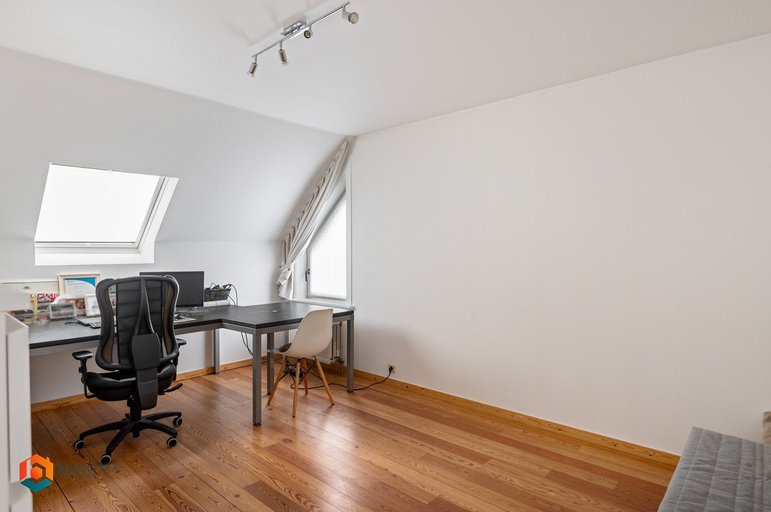 Charmante villa met 2 slpkrs, zwembad en poolhouse op 735 m² te Koningshooikt foto 19