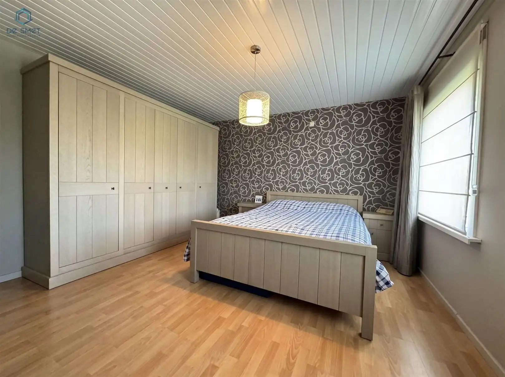 Instapklare woning met garage en tuin foto 14
