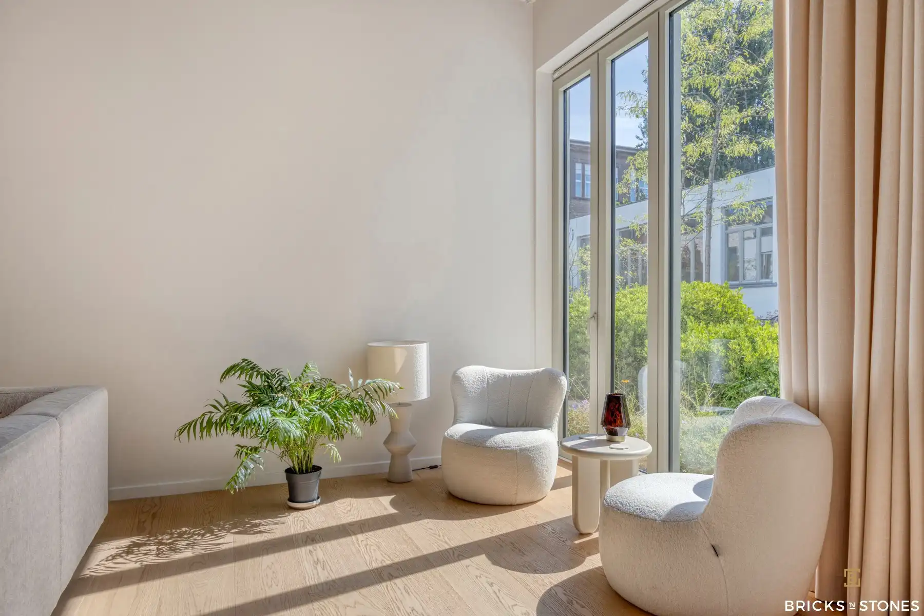 Verborgen parel: gelijkvloers appartement met terras foto 15