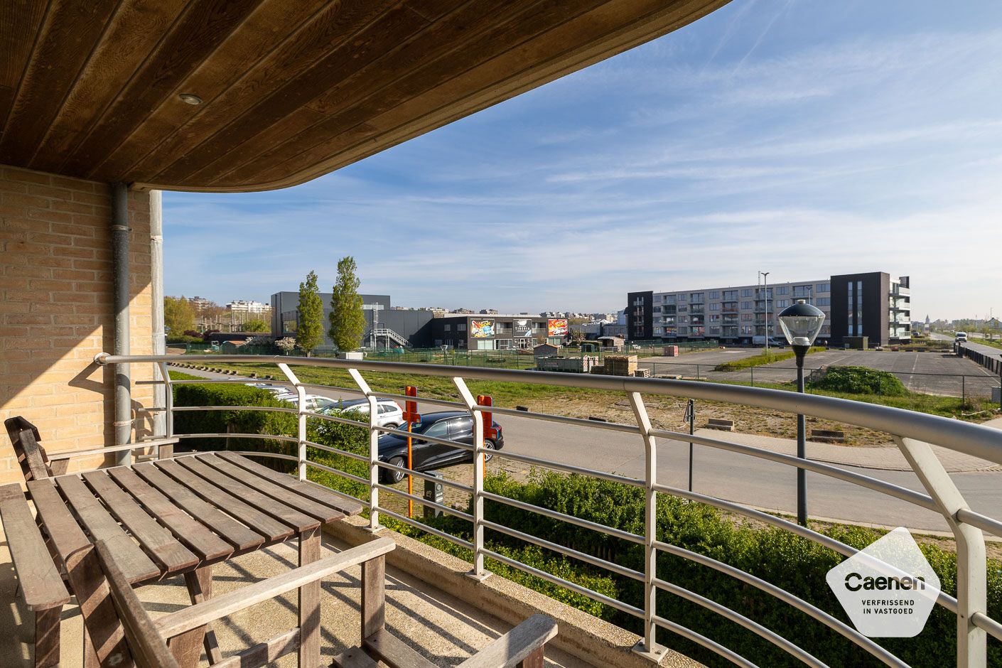 Zongericht appartement met 2 ruime slaapkamers en open zicht op het hinterland. foto 12