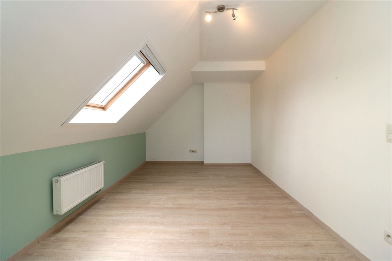 Triplex met groot zuidterras, garage, nabij E314 foto 27