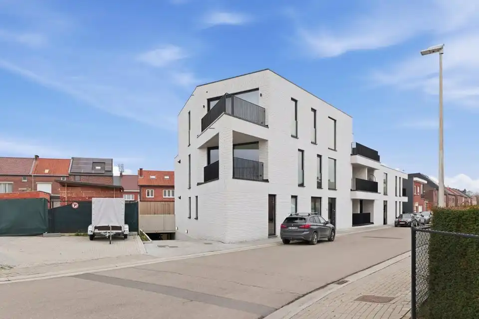 NIEUWBOUWAPPARTEMENT MET 2 SLKS TE HUUR IN SINT-TRUIDEN foto 3