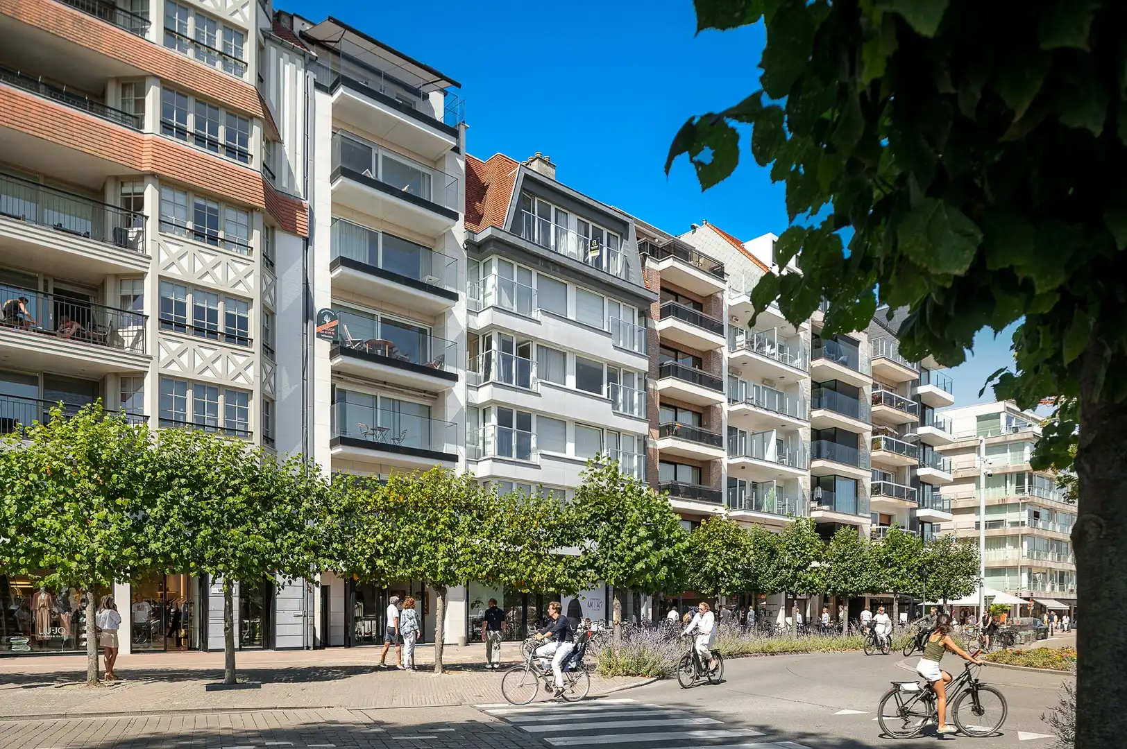 Uitzonderlijk penthouse aan de Kustlaan, in het hart van het Zoute. foto 5