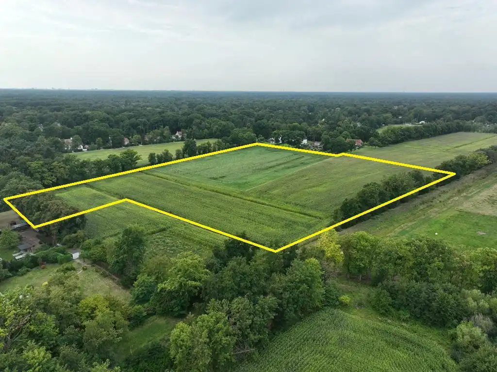 5 hectare landbouwgrond te Zoersel (Sint-Antonius) foto {{pictureIndex}}