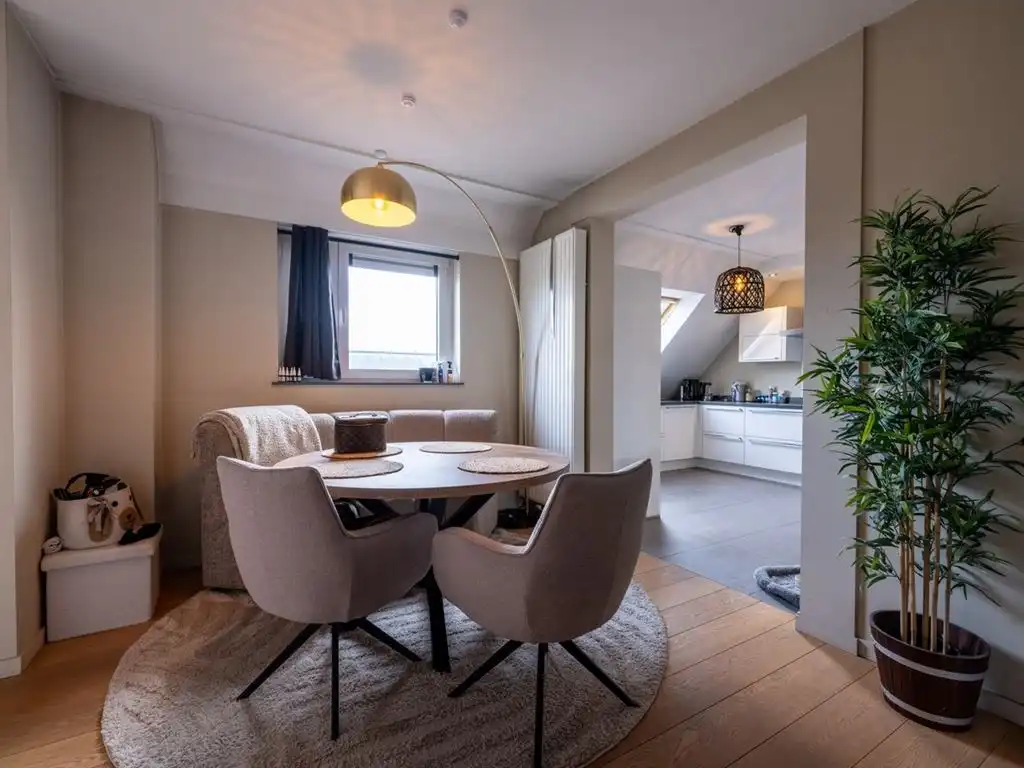 Modern duplex appartement met ondergrondse autostaanplaats foto 14