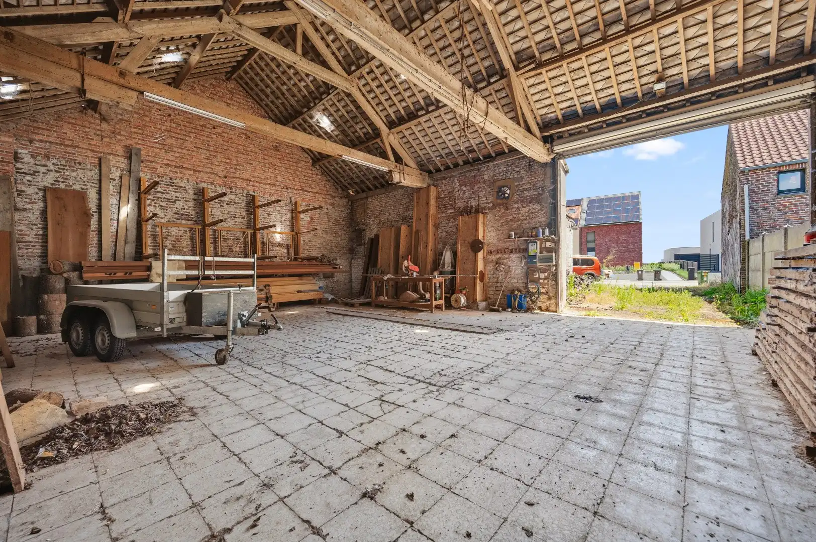 Loods met garage en tuin op ruim perceel van 827 m² foto 10