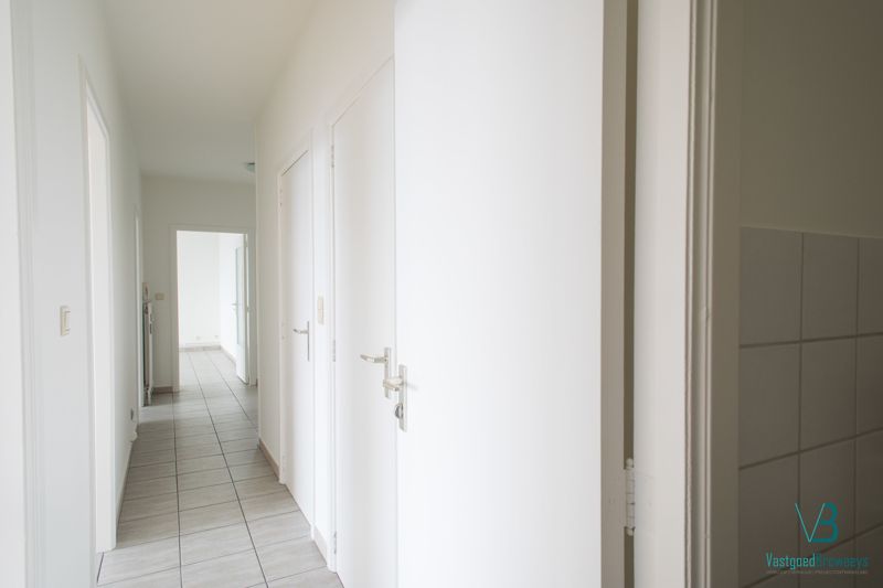 Ruim 3-slaapkamer appartement met uniek zicht op Gent foto 8