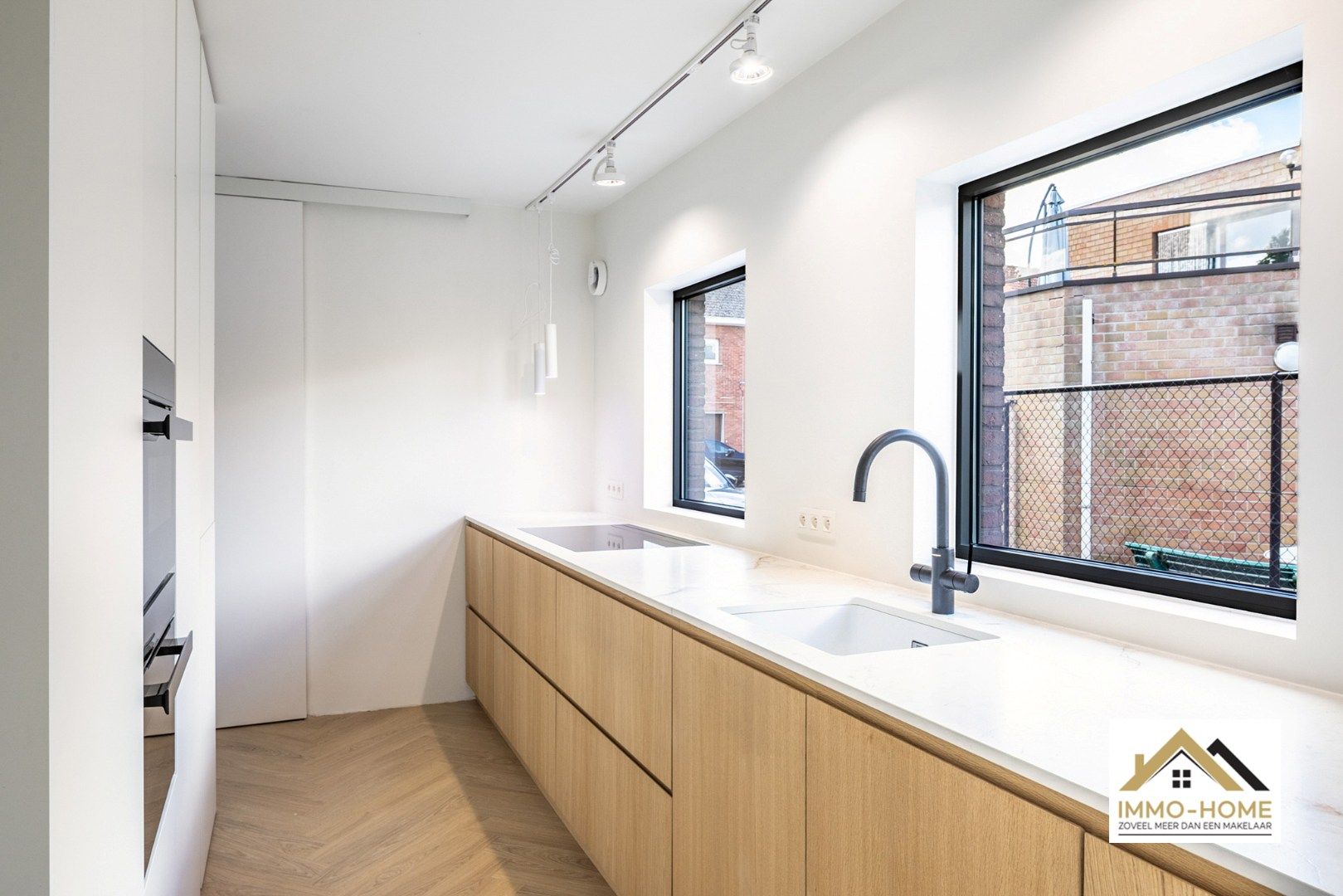 Stijlvolle moderne woning met smart home in Zwijnaarde foto 5