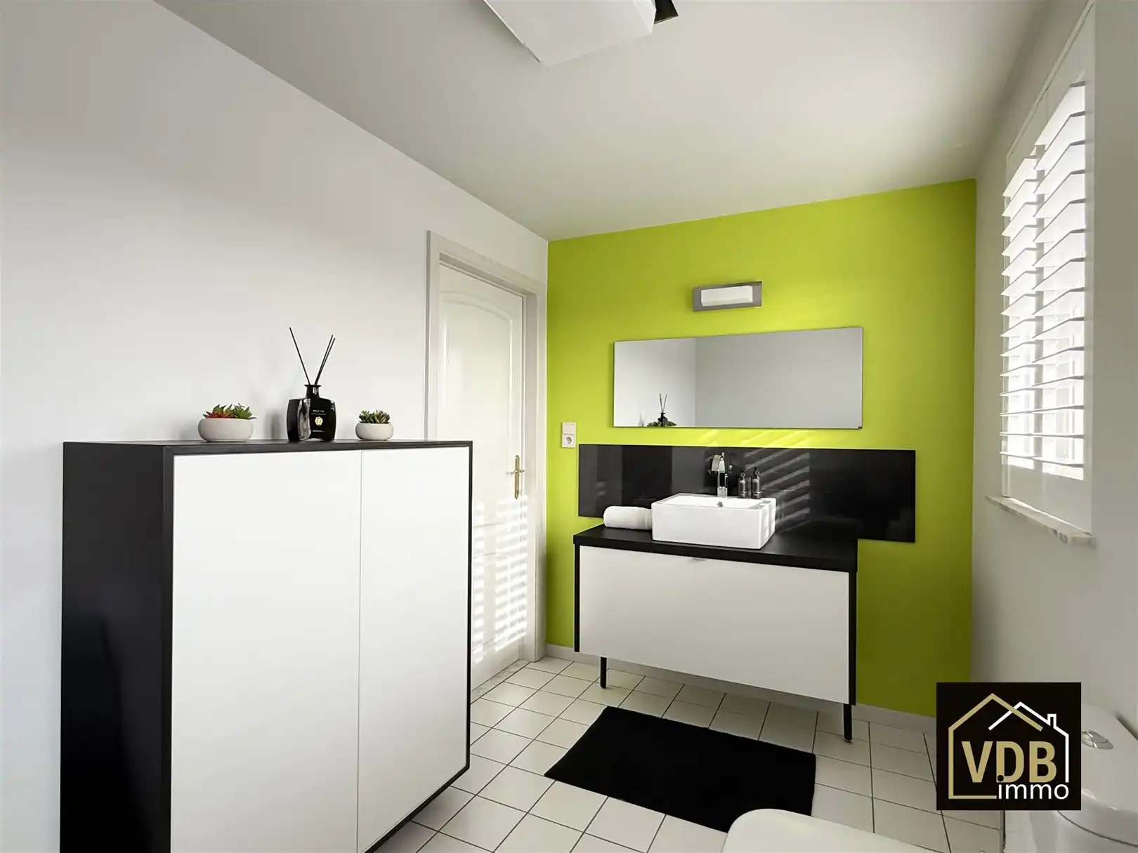 Instapklare halfopen bebouwing met 3 slaapkamers foto 17