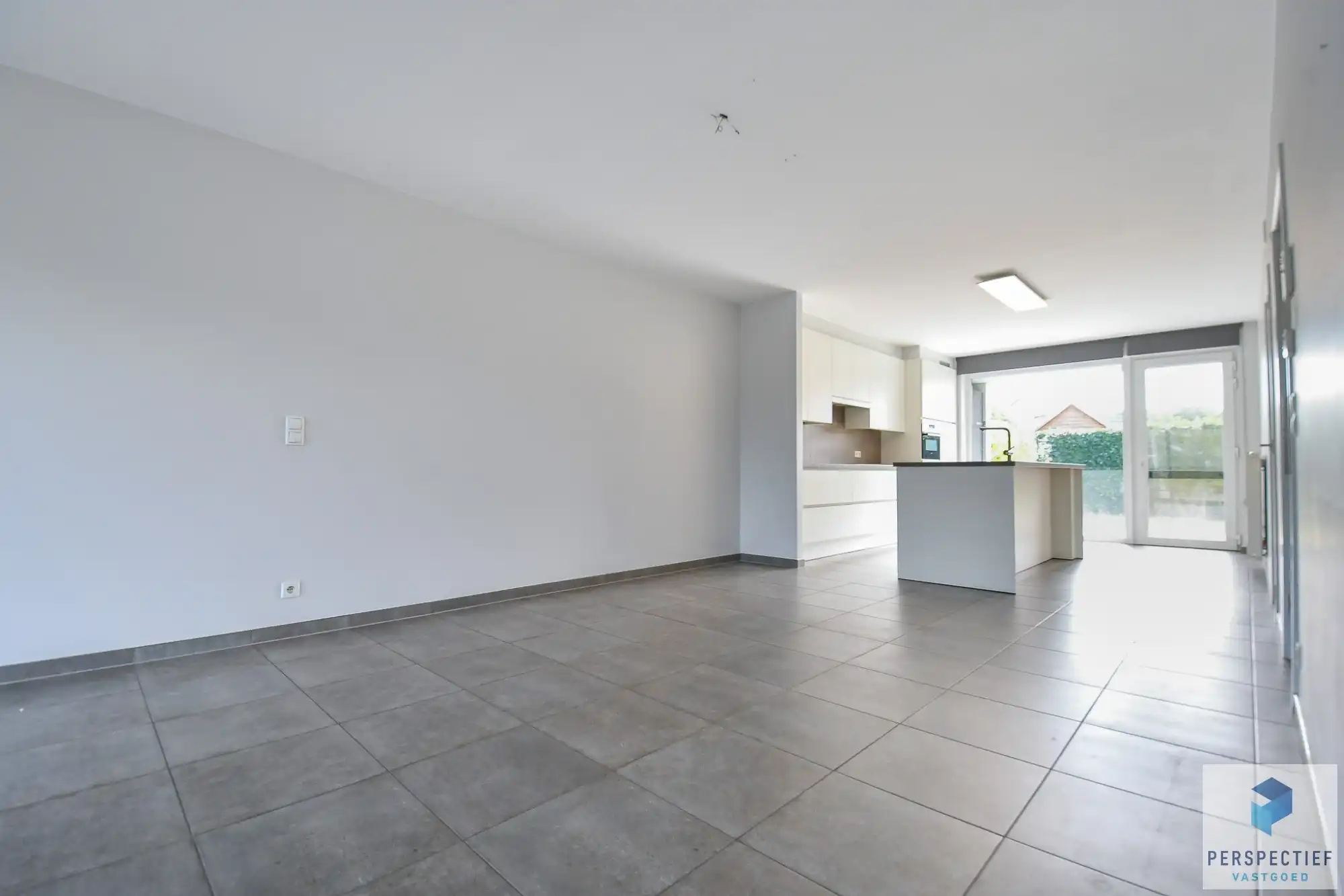 BEZOEKMOMENT WOENSDAG 15/07 VAN 16.30U TOT 17.30U | Ruim gelijkvloers appartement met 2 slaapkamers, voor- én achtertuin met terras & staanplaats foto 9