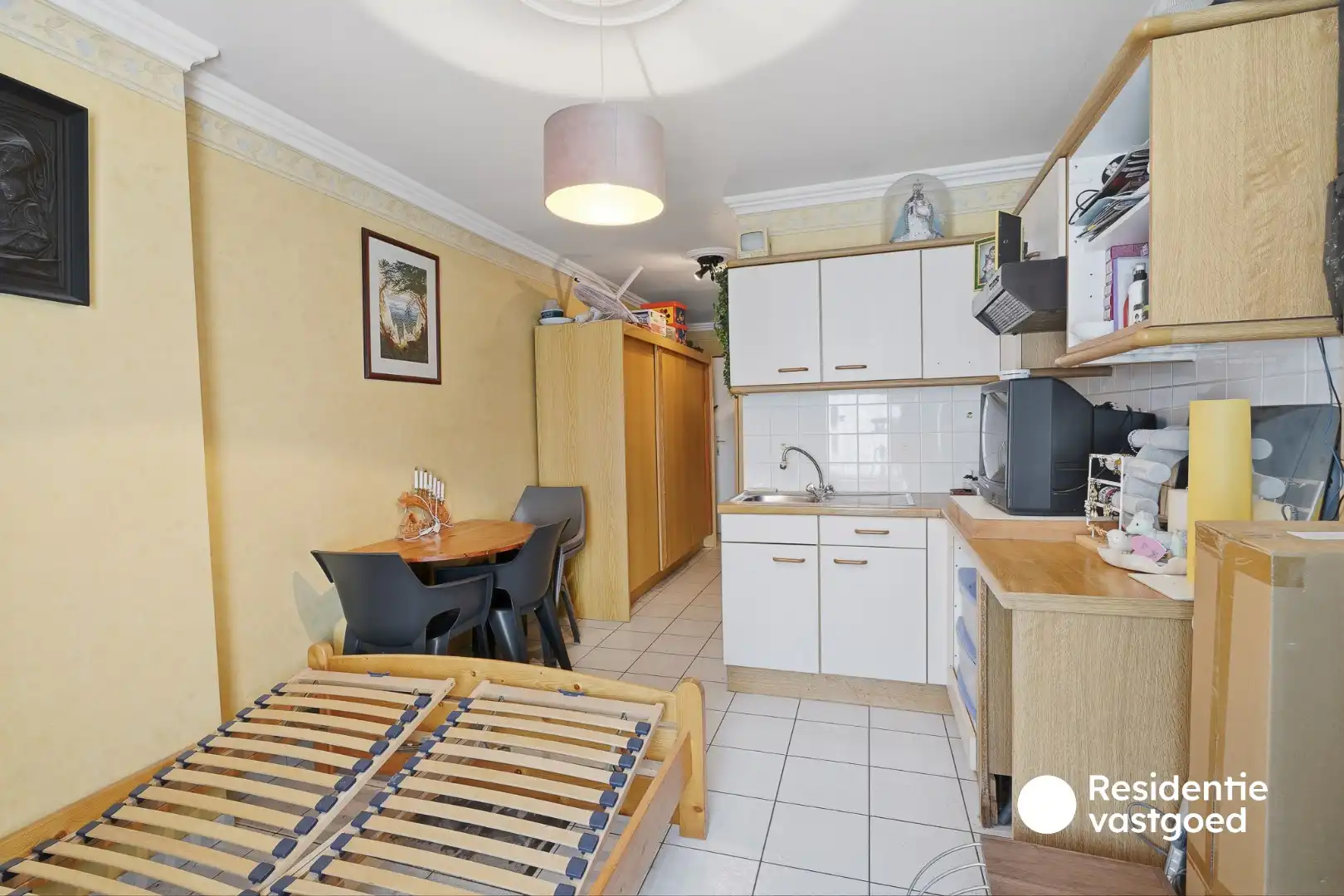 Opbrengsteigendom met handelszaak op goede ligging in Zedelgem foto 17