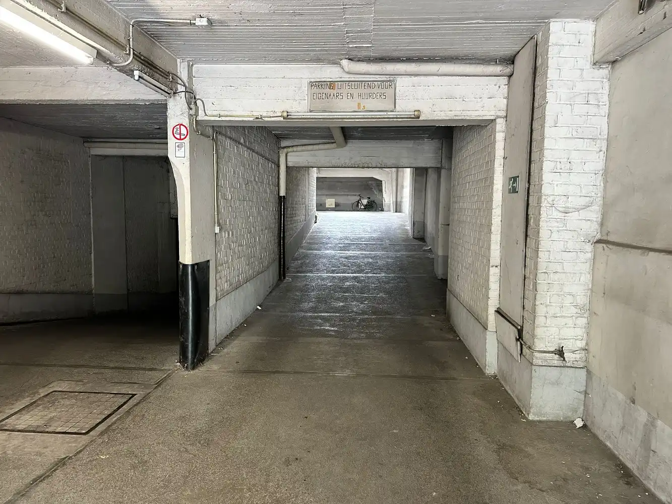 Autostaanplaats op de Italiëlei te koop! foto 3