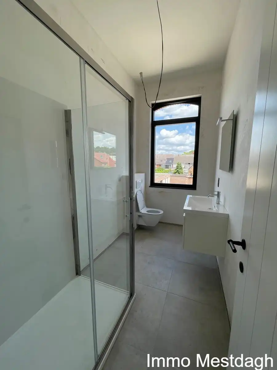 Prachtig modern appartement met terras en parking – Hartje Diest foto 13