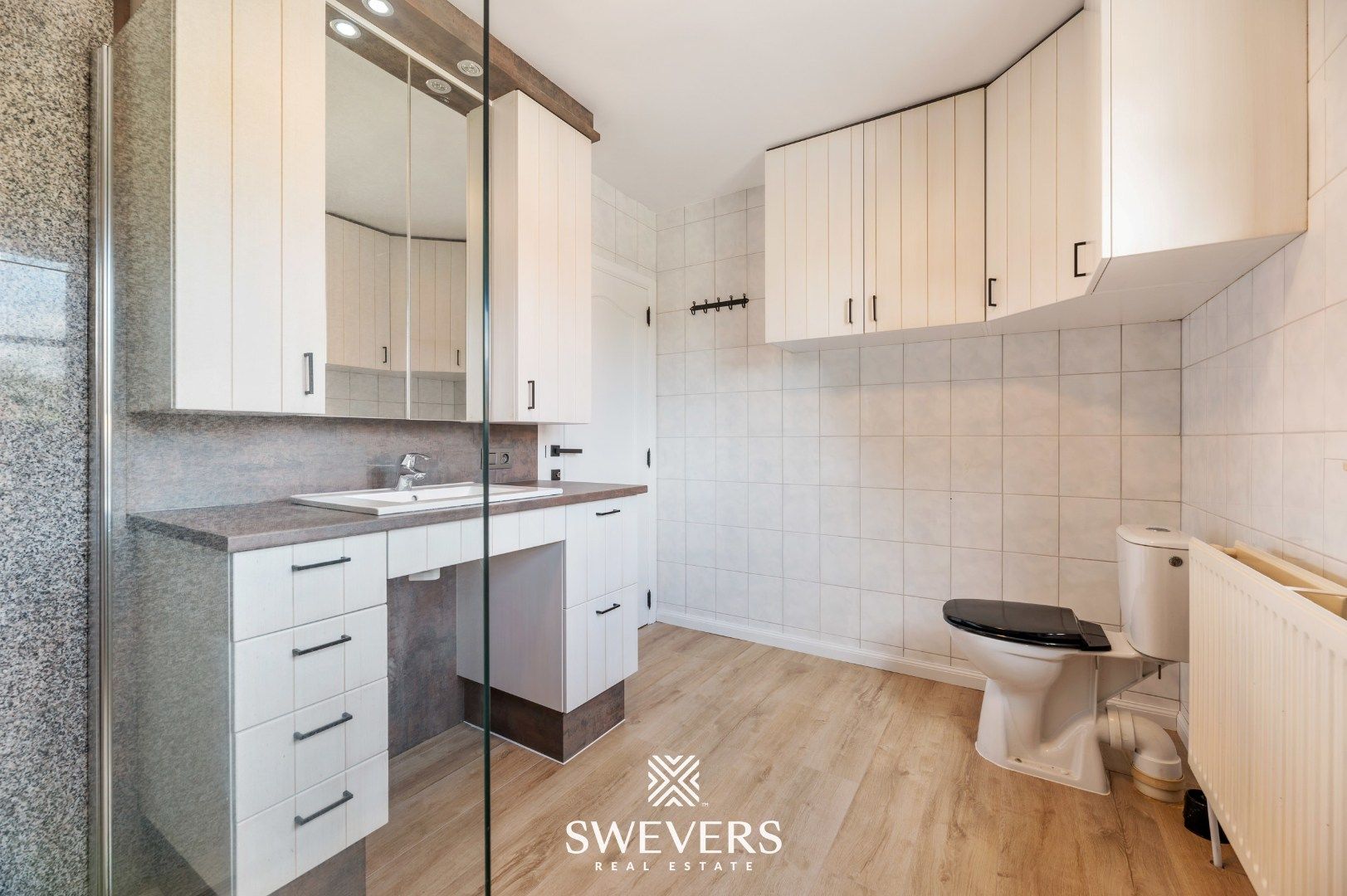 Riante splitlevelwoning op ruim perceel foto 17