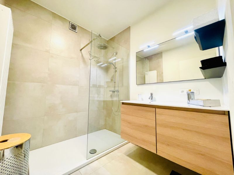 Volledig uitgerust en bemeubeld twee slaapkamer appartement in het hartje van Deinze foto 14