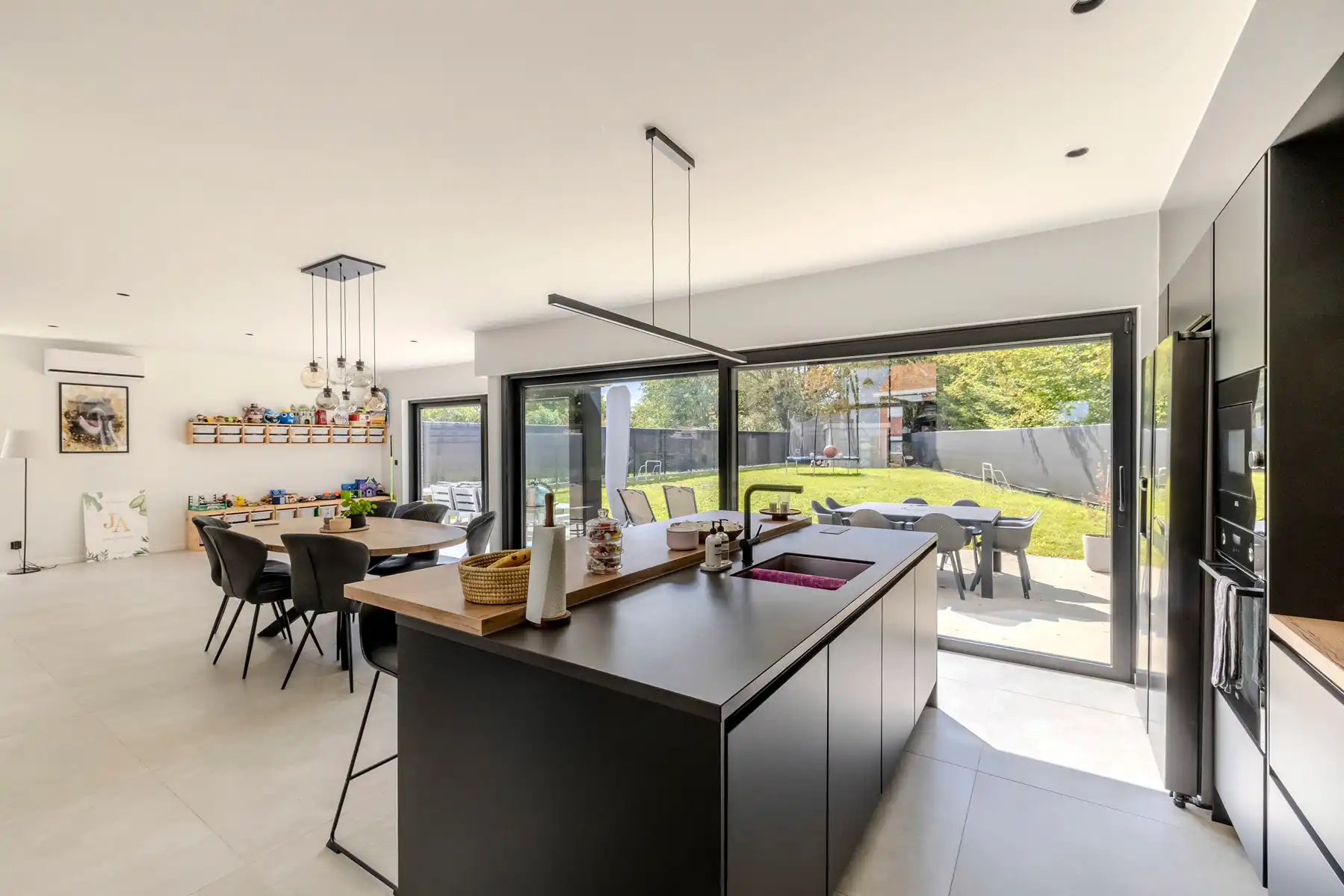 Energiezuinige villa (2022) met 3 slpk en zuidgerichte tuin foto 4