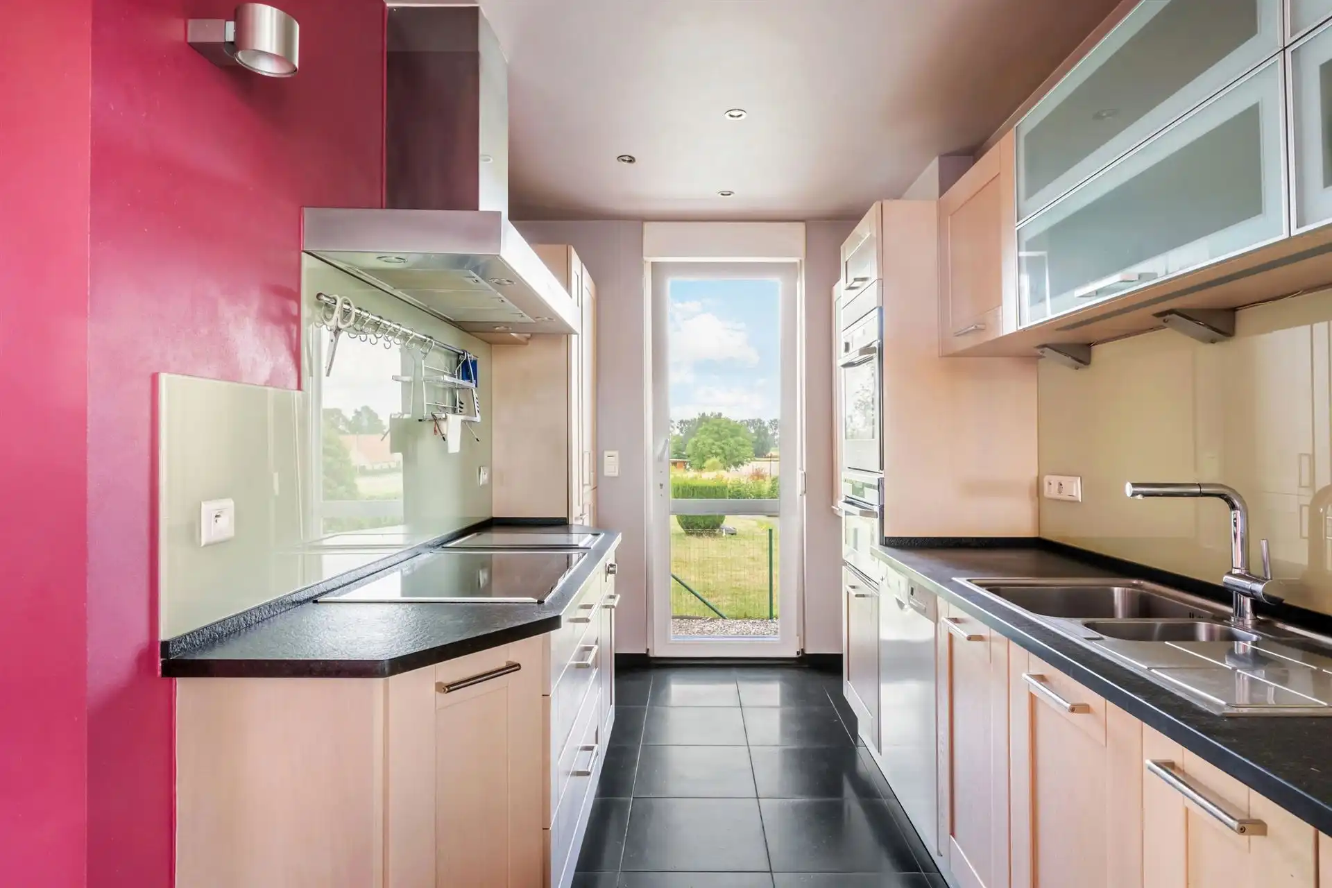 Prachtige karaktervolle woning met (4 slk) op meer dan 18are foto 13
