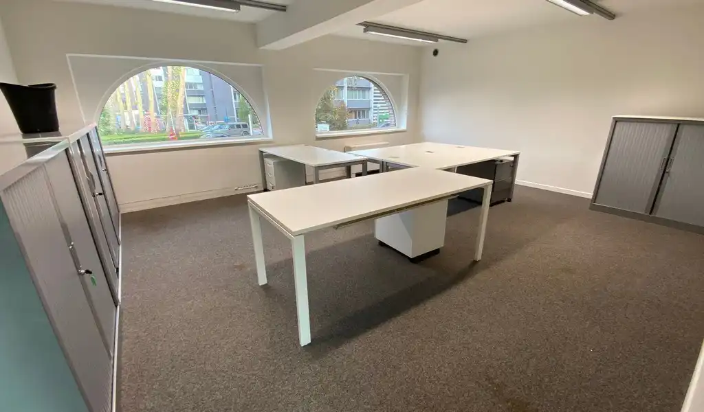 Gemeubelde kantoren in Axxes Business Center in Merelbeke foto 6