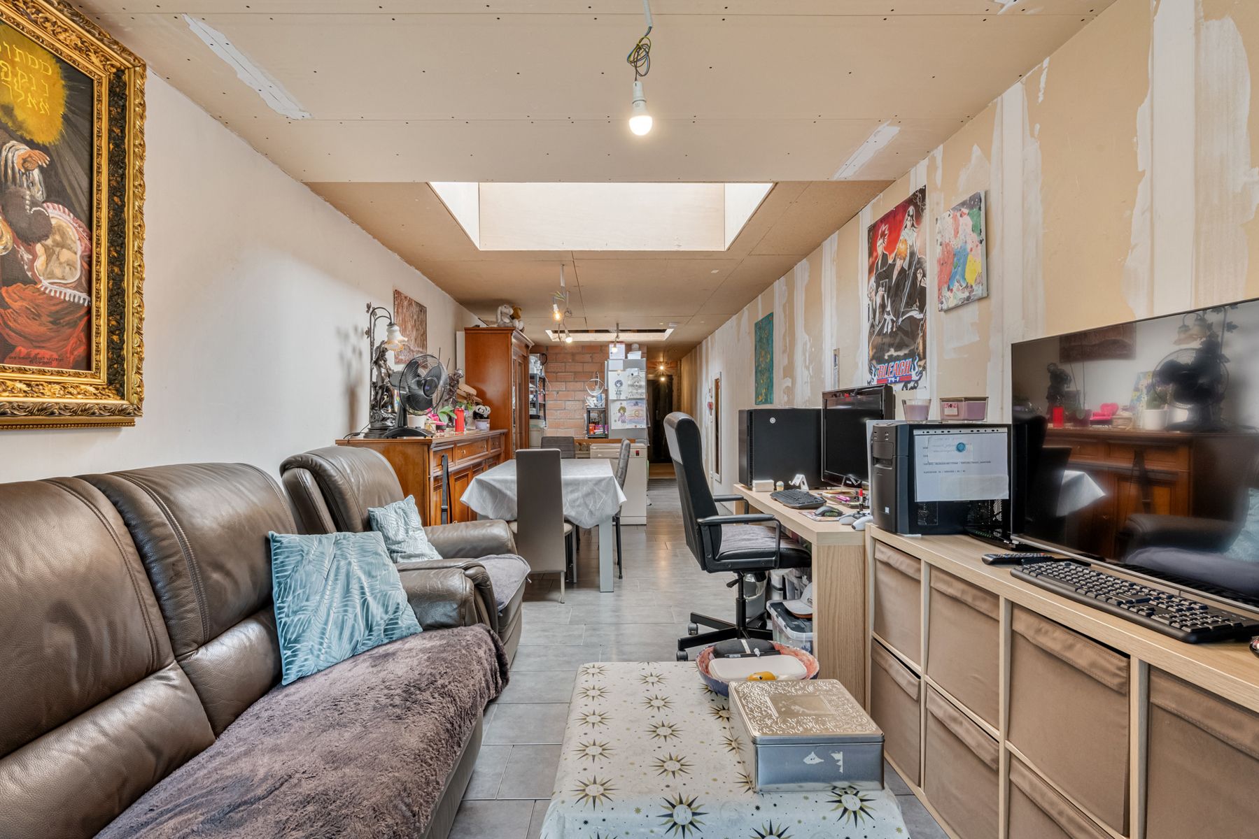 Verder af te werken stadswoning met garage op toplocatie foto 6