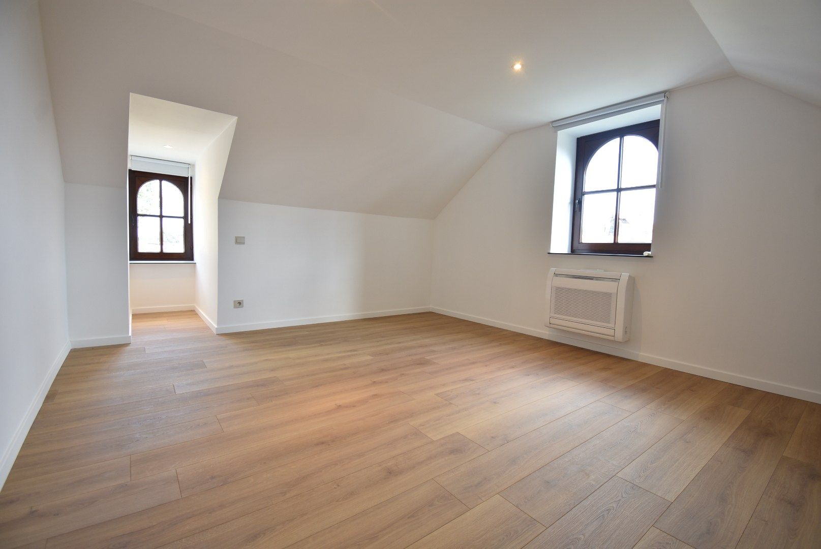 Knappe woning in open bebouwing met 4 slaapkamers te Schalkhoven foto 26