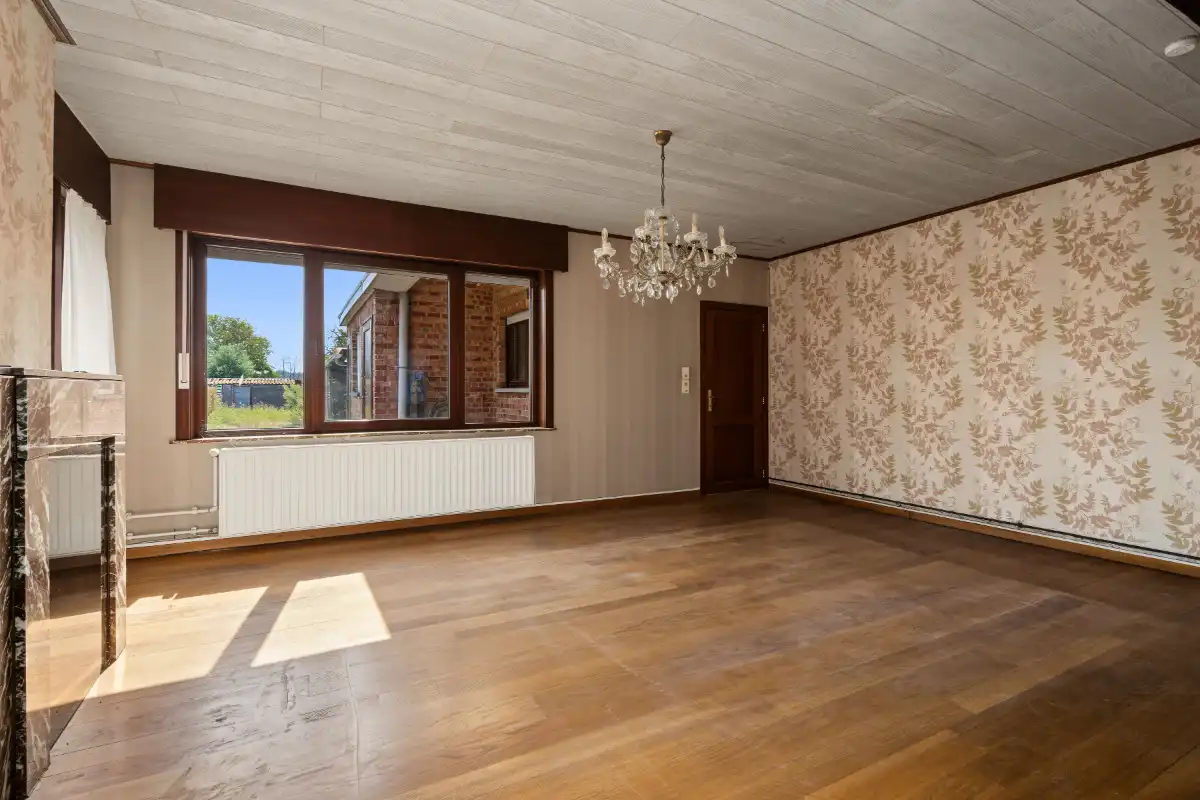 Halfopen bebouwing met achterliggend weiland foto 5