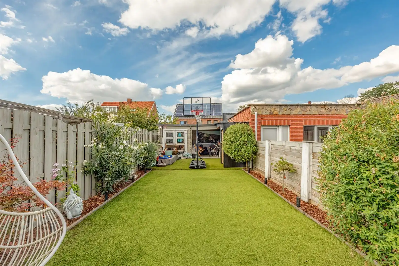 Ruim wonen in Tuinwijk met tuin, garage en vier slaapkamers foto 11