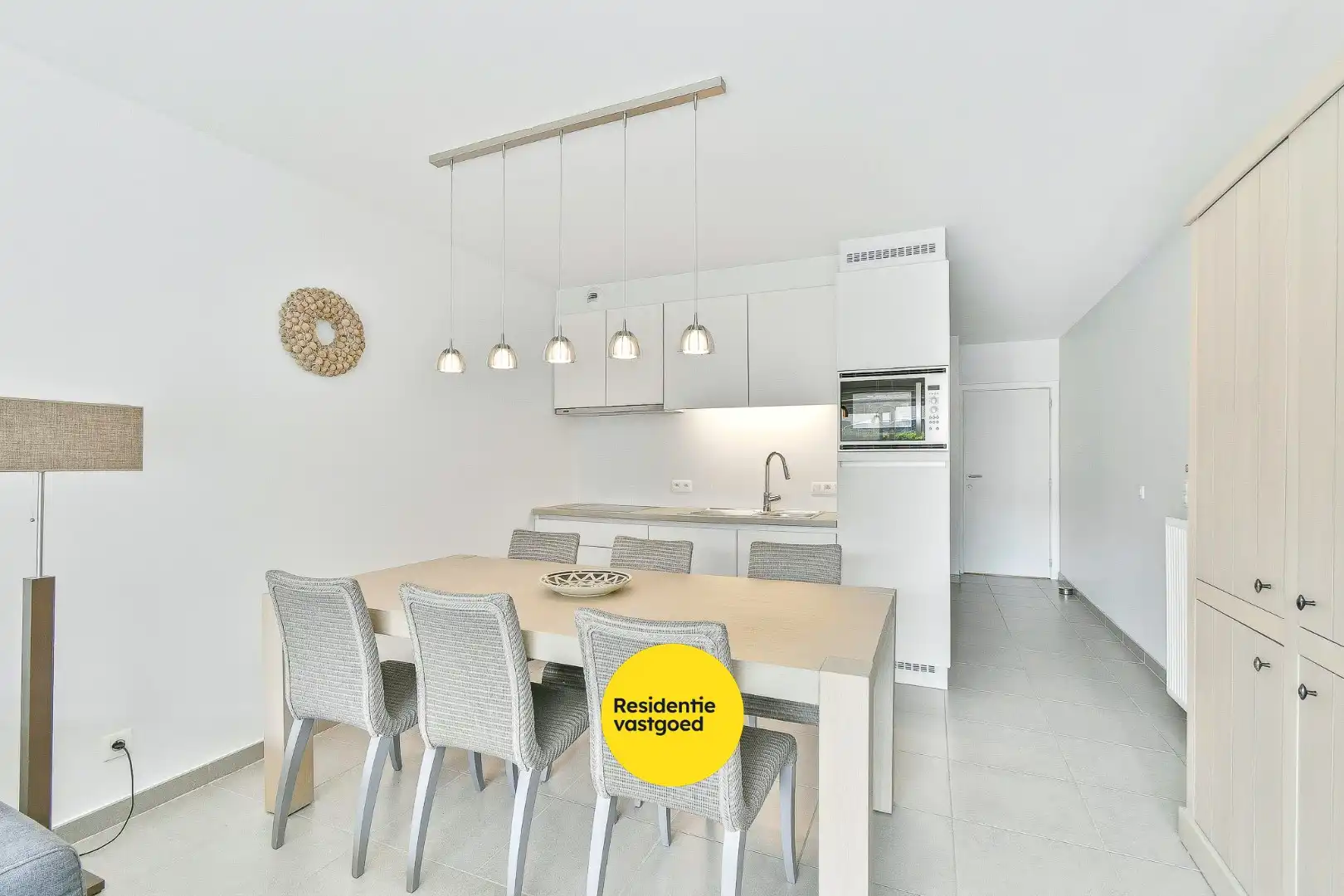 Instapklaar gelijkvloers appartement met zonnig terras  foto 3