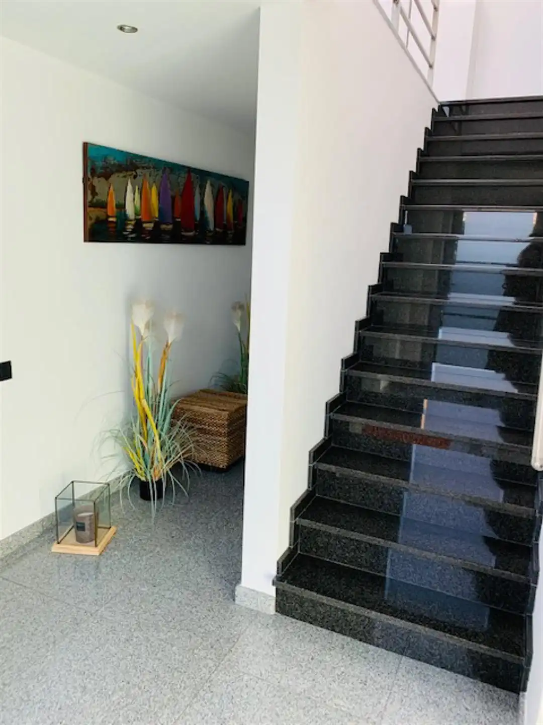 Moderne halfopen woning met 3 slaapkamers foto 11