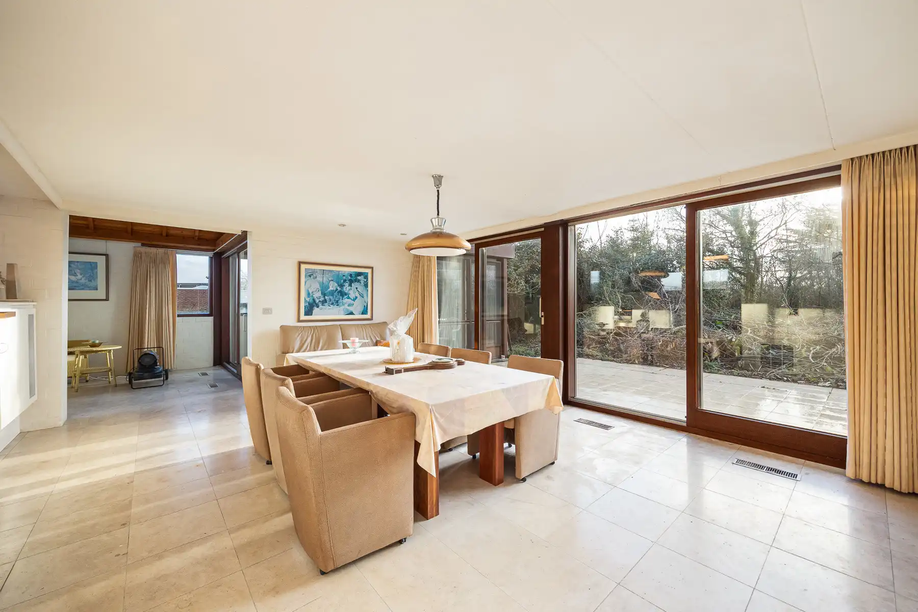 Te renoveren split-level villa met 4 slk + bureel op 1.924m² foto 11