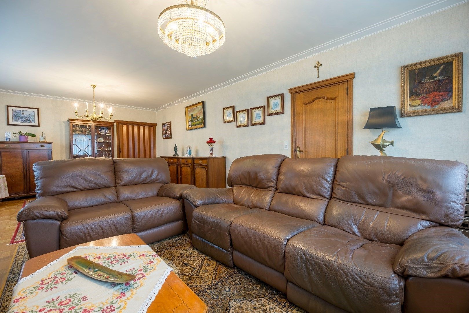 Villa met potentieel in een rustige residentiële wijk foto 5