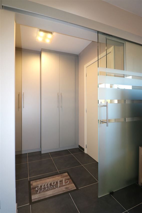 Centraal, doch rustig gelegen duplex met 2 slpk. en afgesloten garage foto 14