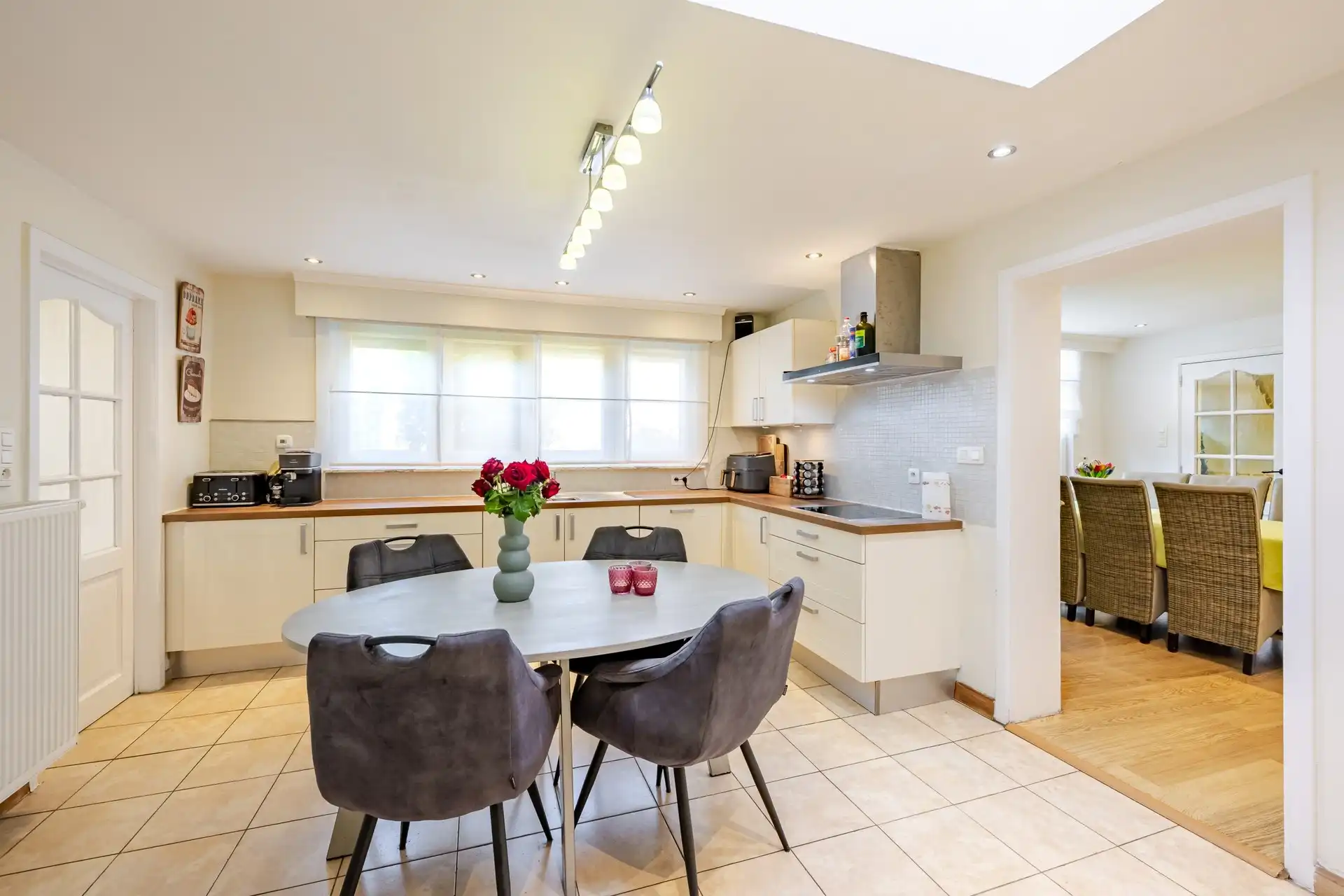 Prachtige woning met 3 slks en dubbele garage op topligging foto 8