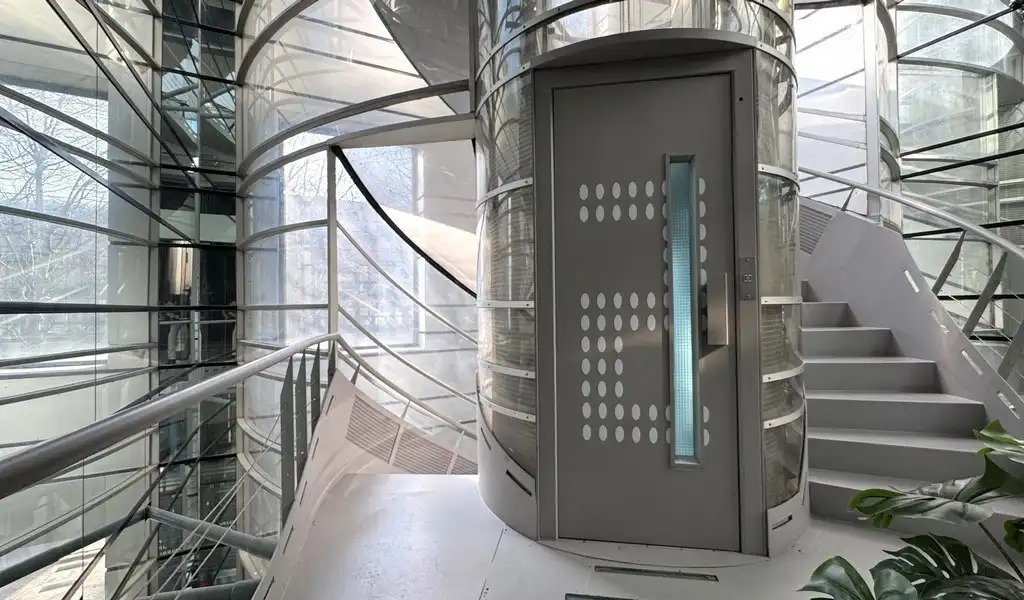 Kantoorruimte te huur vlakbij Het Eilandje in Antwerpen foto 3