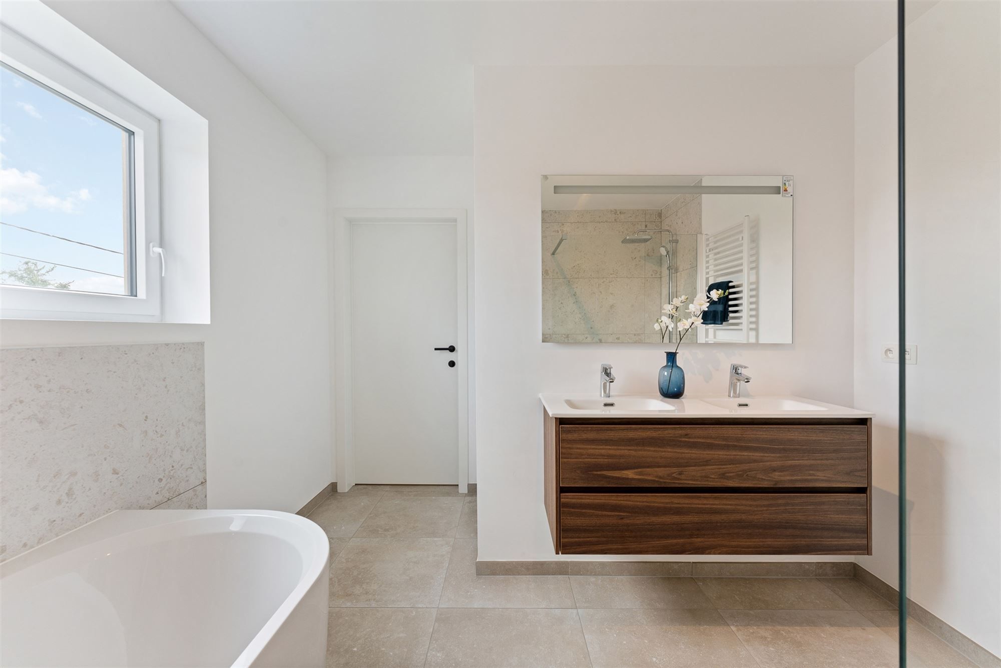 VOLLEDIGE AFGEWERKTE EN AANGELEGDE NIEUWBOUWWONING TE LEOPOLDSBURG (Prijs exlusief BTW en registratierechten) foto 16